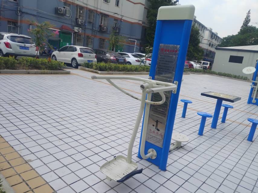 浪板訓(xùn)練器 浪板訓(xùn)練器