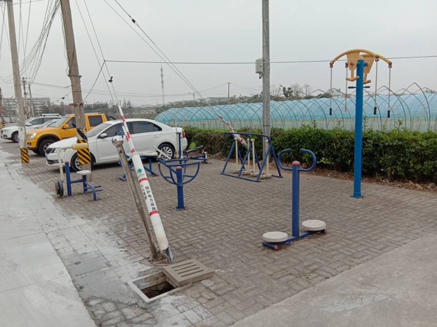 軍民村四組馮家宅15號健身路徑