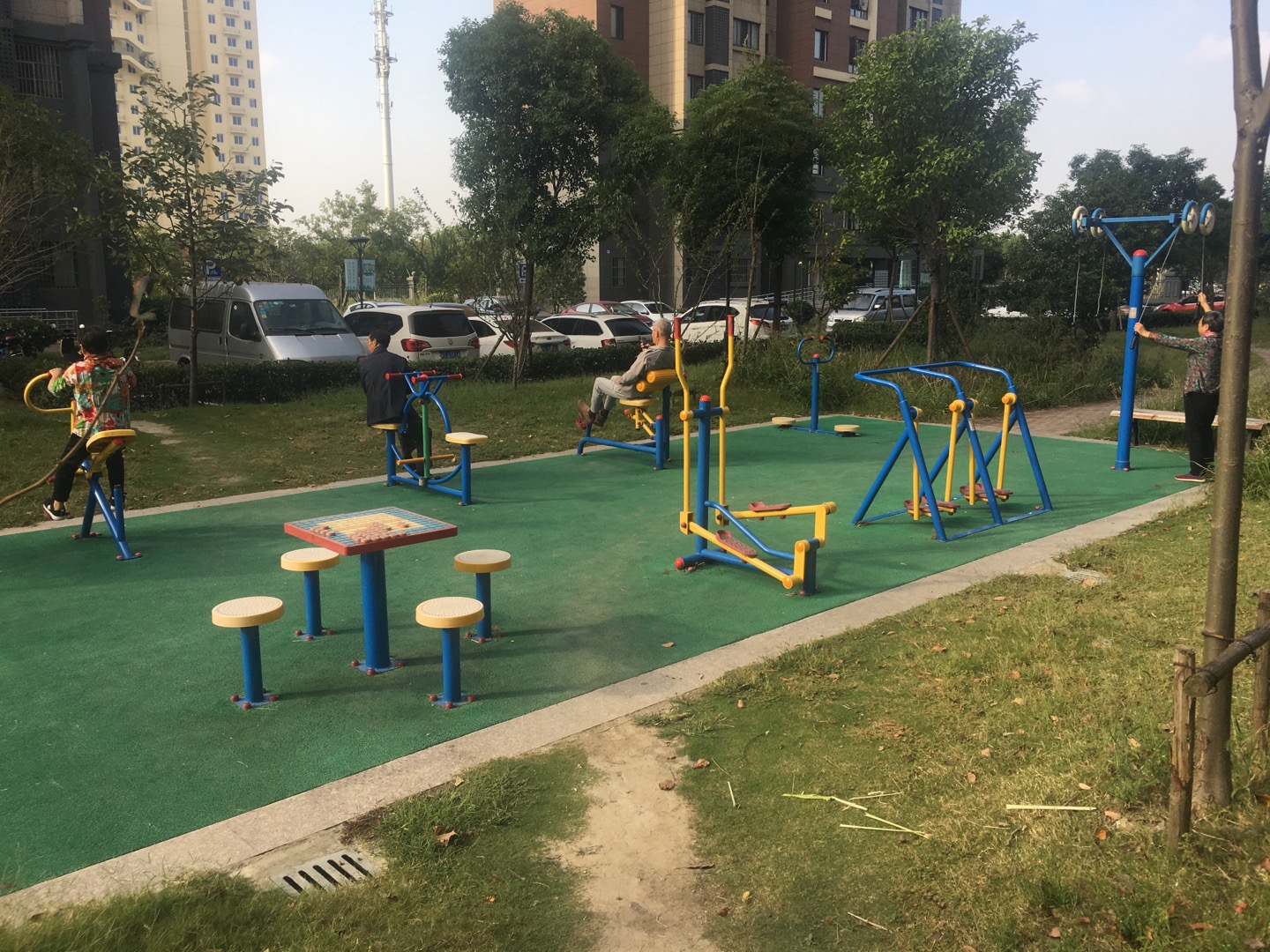 華衛(wèi)苑健身點(diǎn)（1）