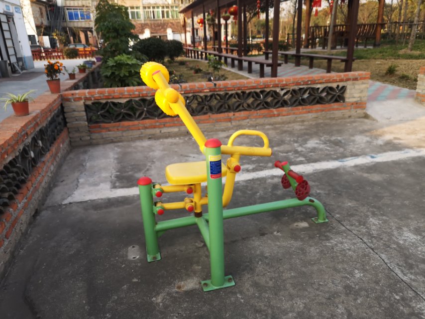 自重腹背鍛煉器