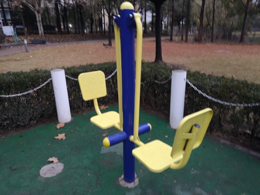 坐蹬訓(xùn)練器