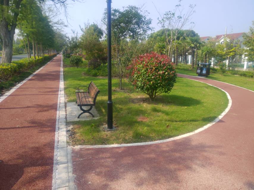 新苑新村健身步道