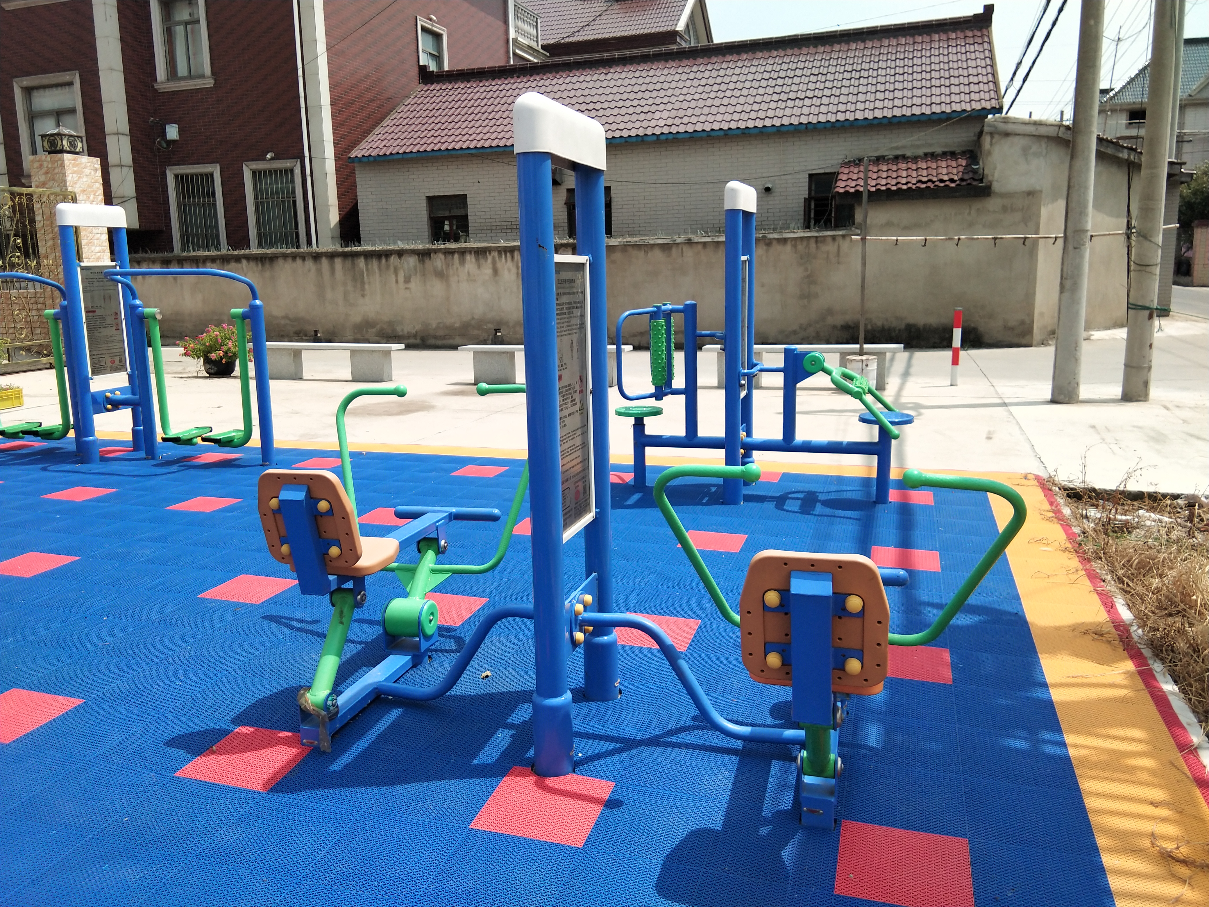 雙立柱平推平拉訓(xùn)練器 雙立柱平推平拉訓(xùn)練器