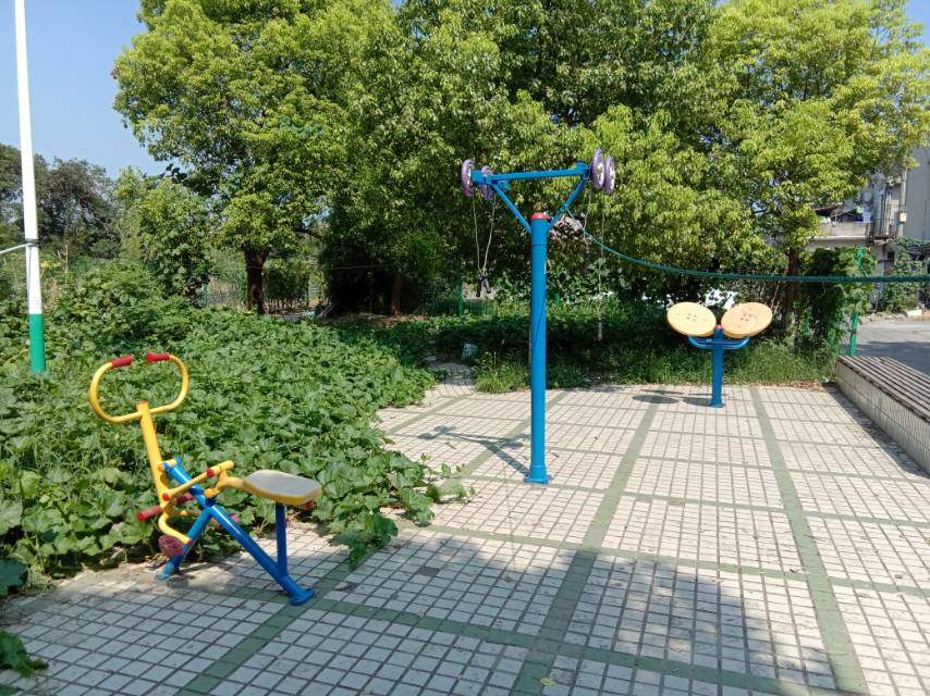 倉(cāng)場(chǎng)村龔家村民組全民市民健身點(diǎn)