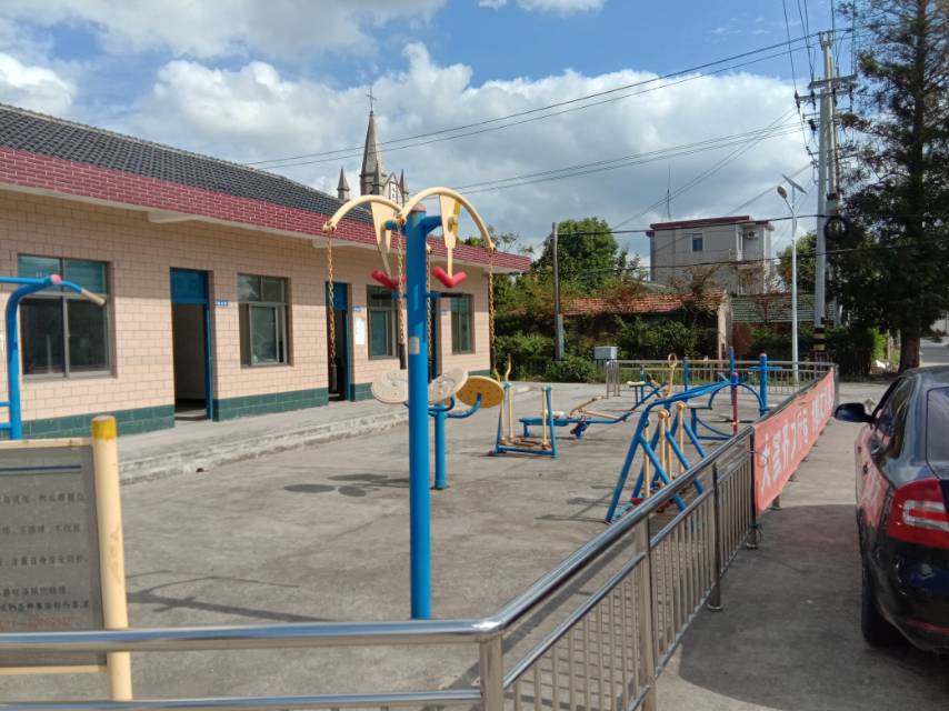 春光村健身點(diǎn)2