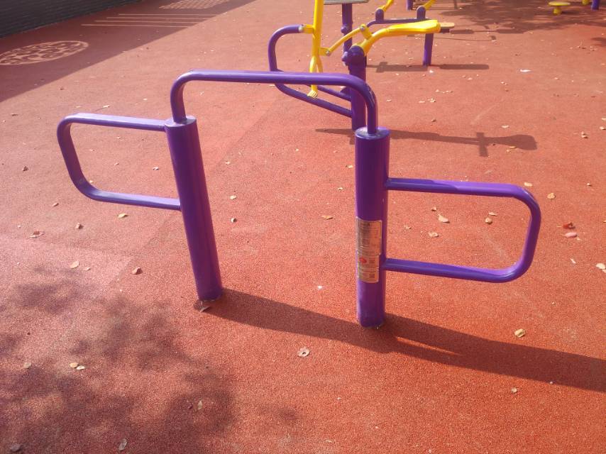 彈振壓腿器 彈振壓腿器