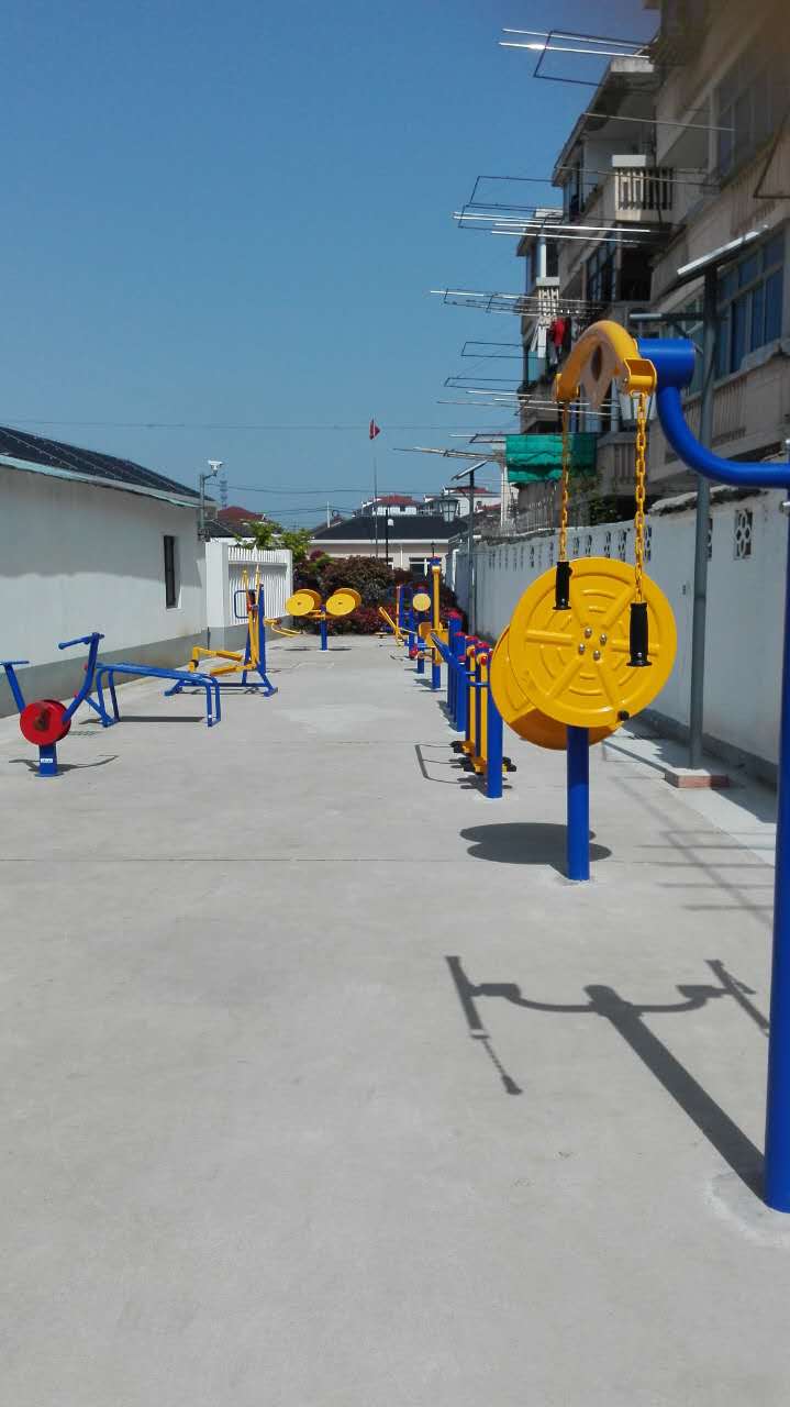 鎮(zhèn)政府健身點