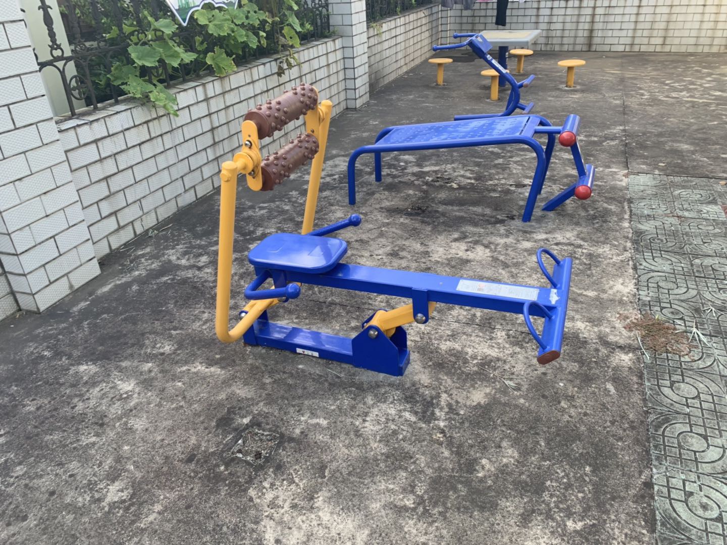 腹背屈伸訓(xùn)練器