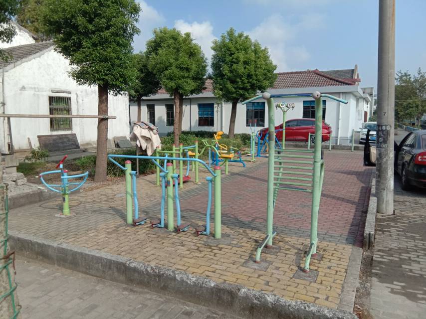 魯星村老年活動室健身點