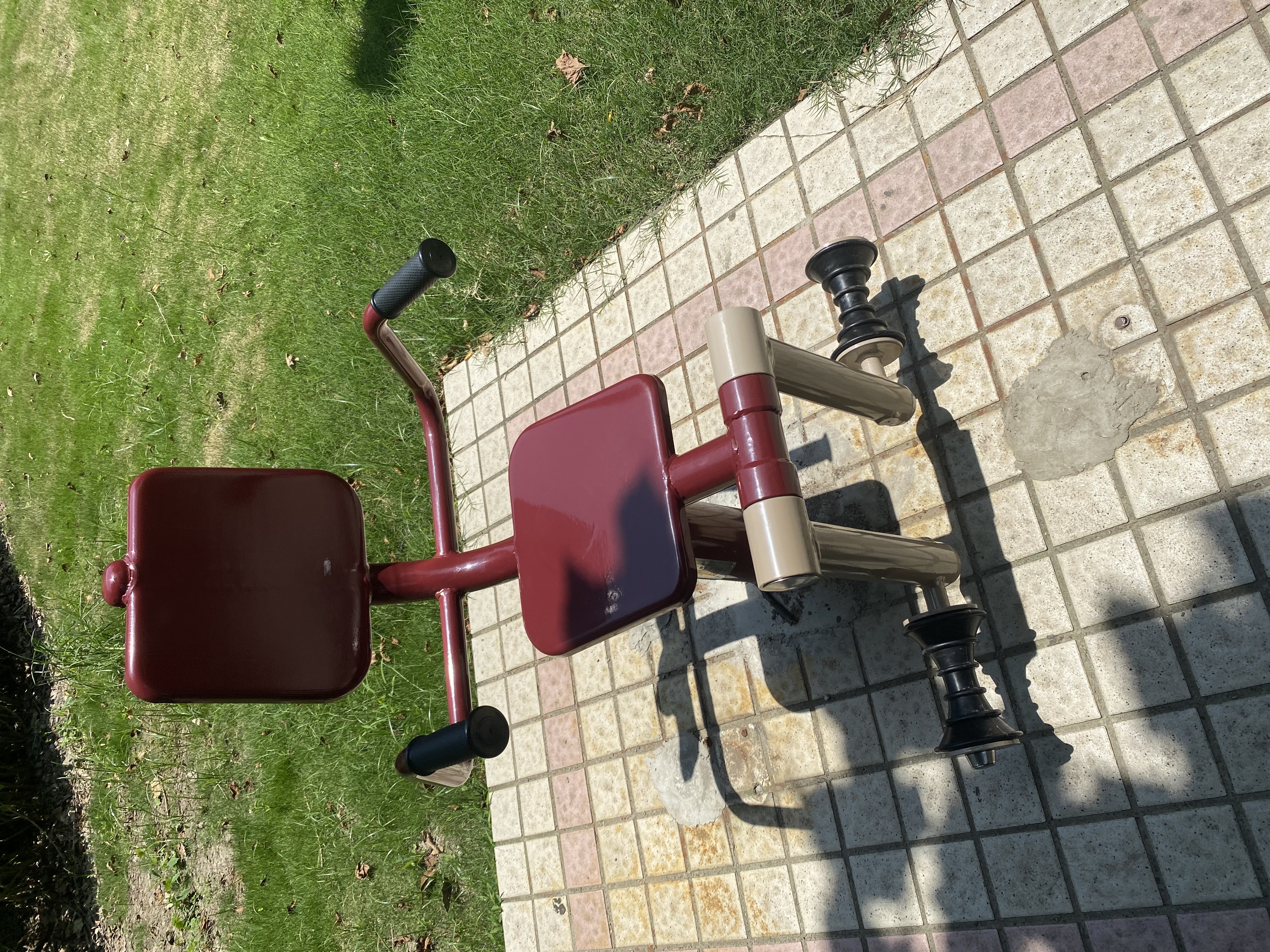 膝關(guān)節(jié)訓(xùn)練器