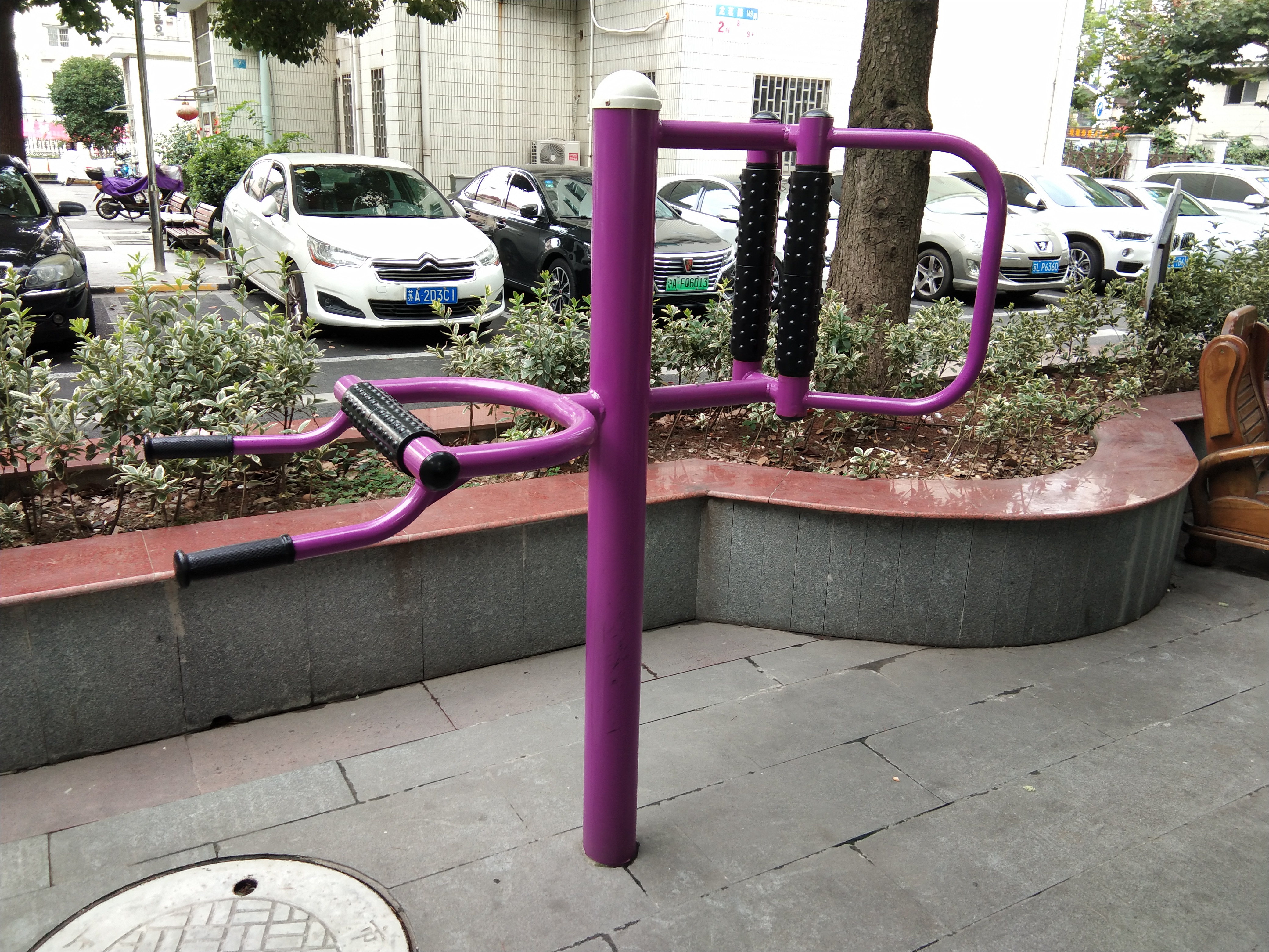 腰背按摩器 腰背按摩器