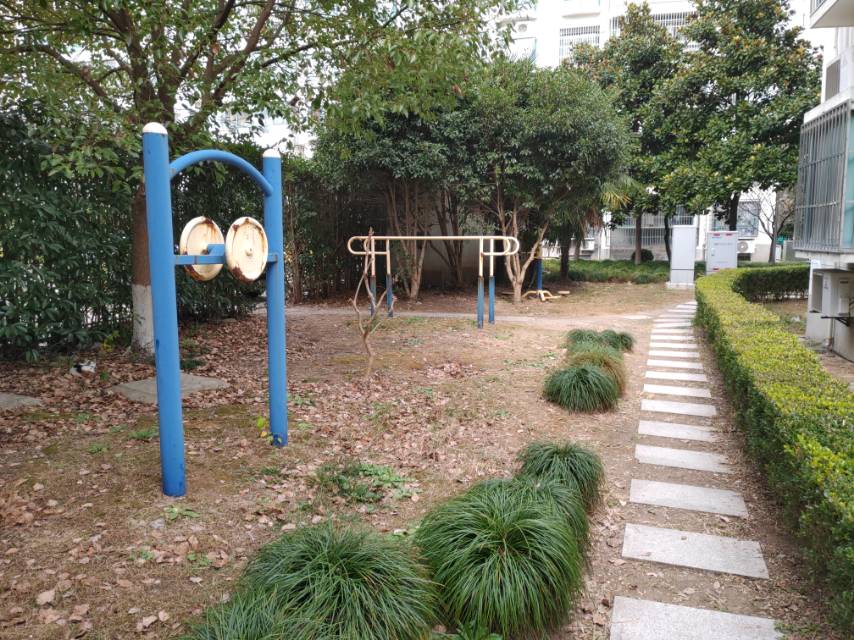 惠晨苑2號(hào)健身點(diǎn)