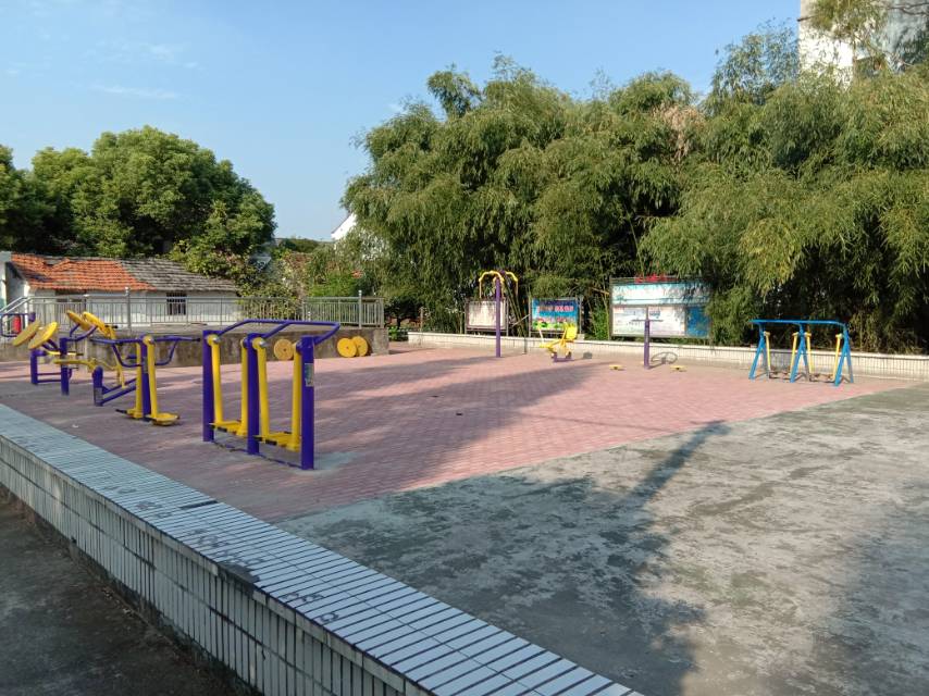 黃家埭村新中浜14隊(duì)健身點(diǎn)