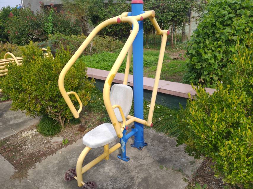 自重推胸器 自重推胸器