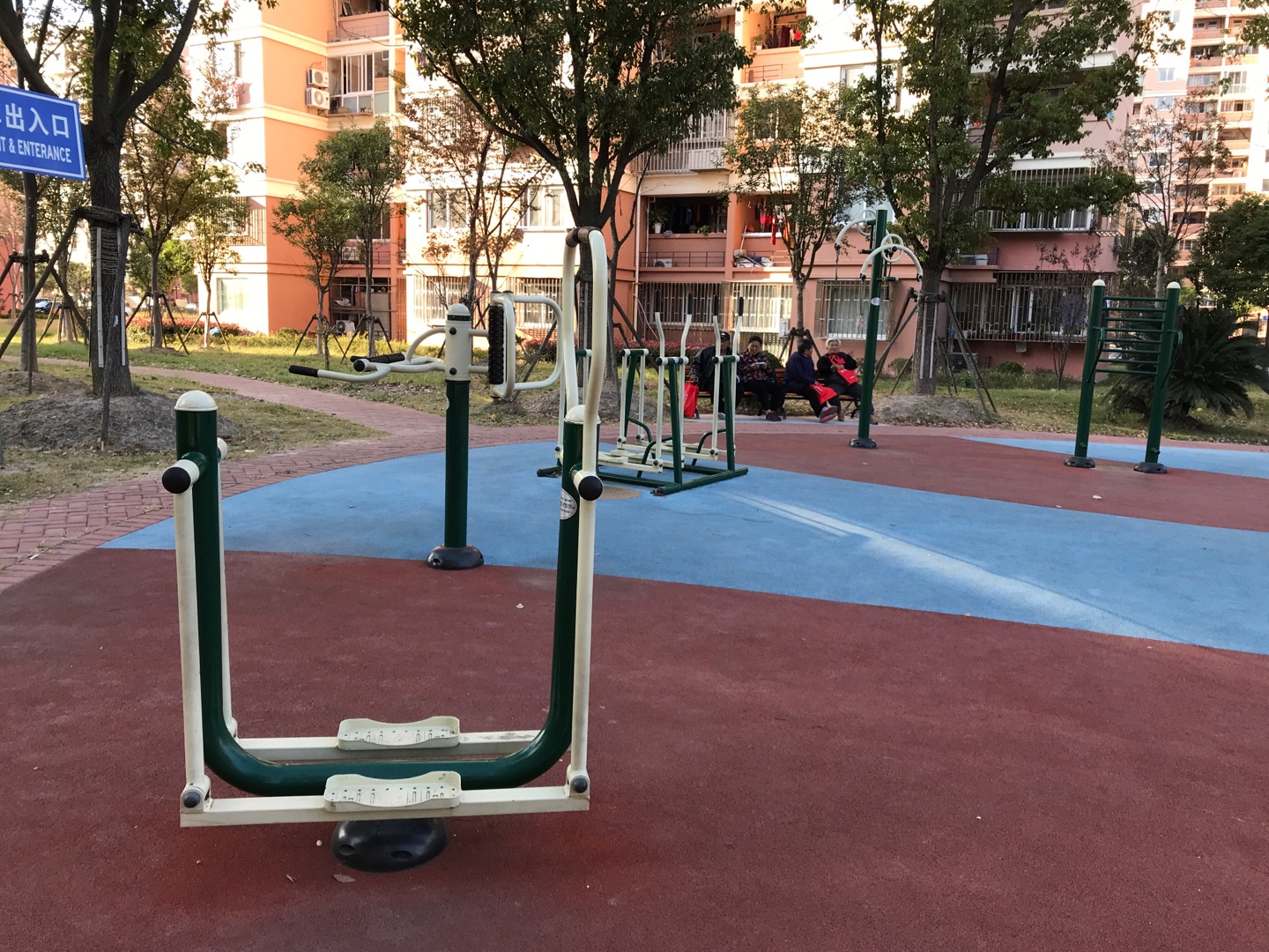 ?？的显纺献Ｂ?58弄12單元健身路徑