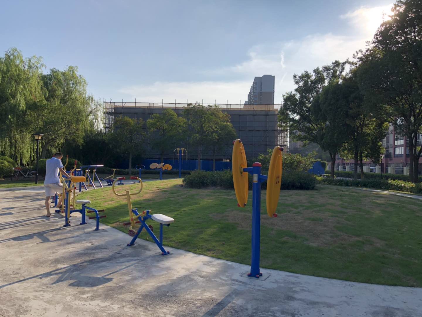 華銀坊居委D健身苑點(diǎn)