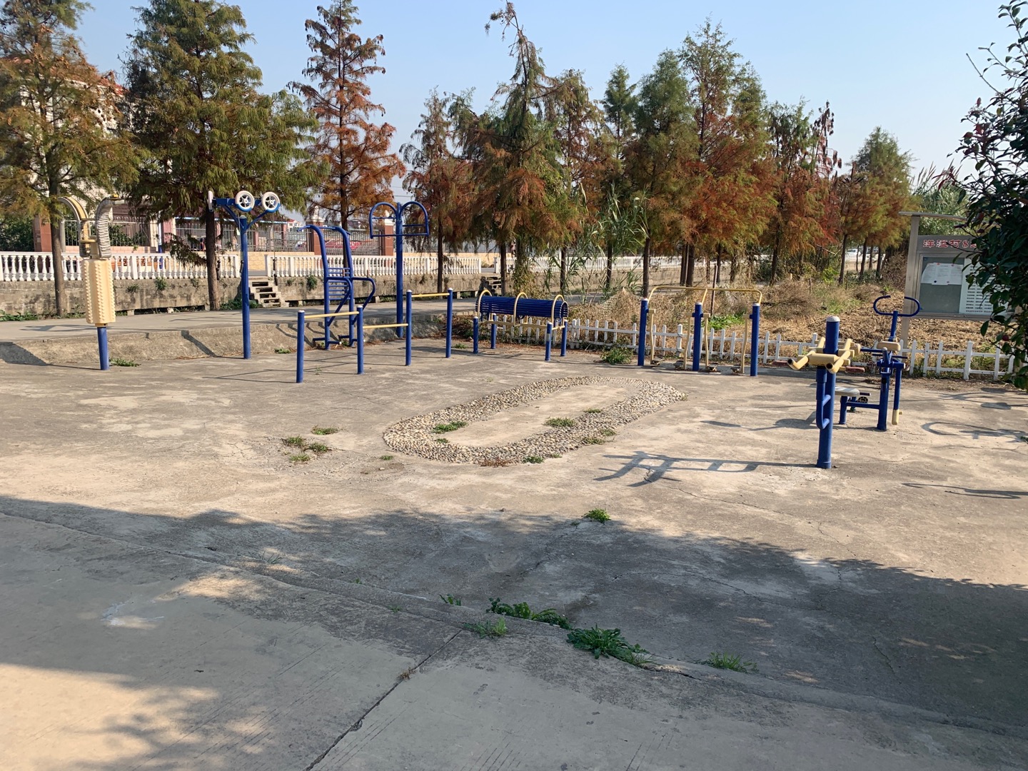 洋溢村8組健身點