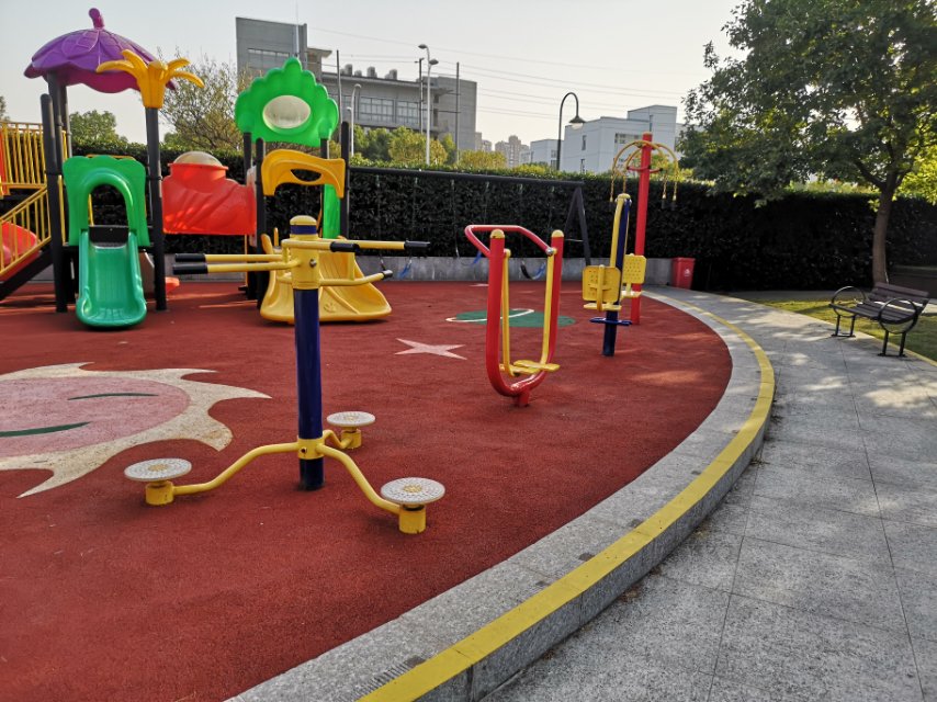 康橋半島5期健身點(diǎn)A區(qū)南