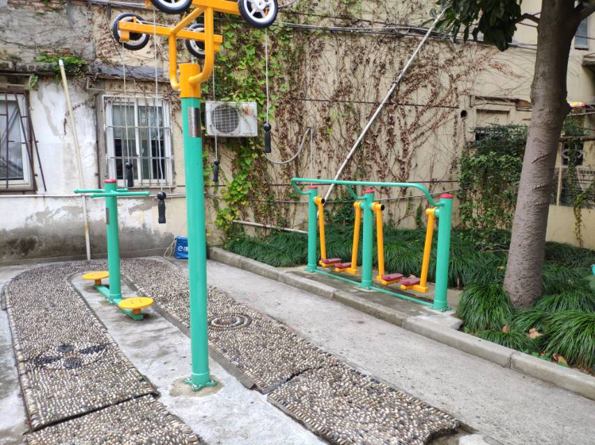 百龍居委健身點(diǎn)（2）