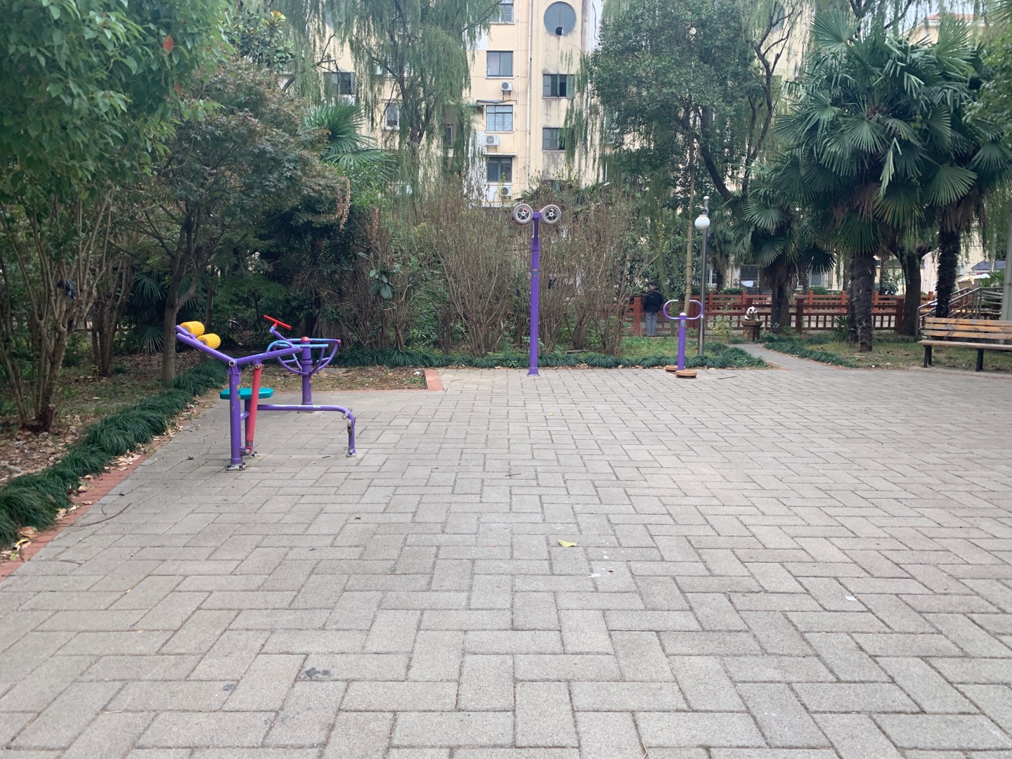 巨東小區(qū)健身點