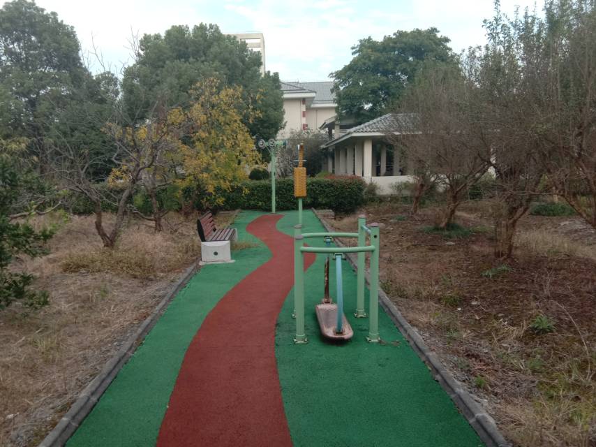 佘山敬老院健身點