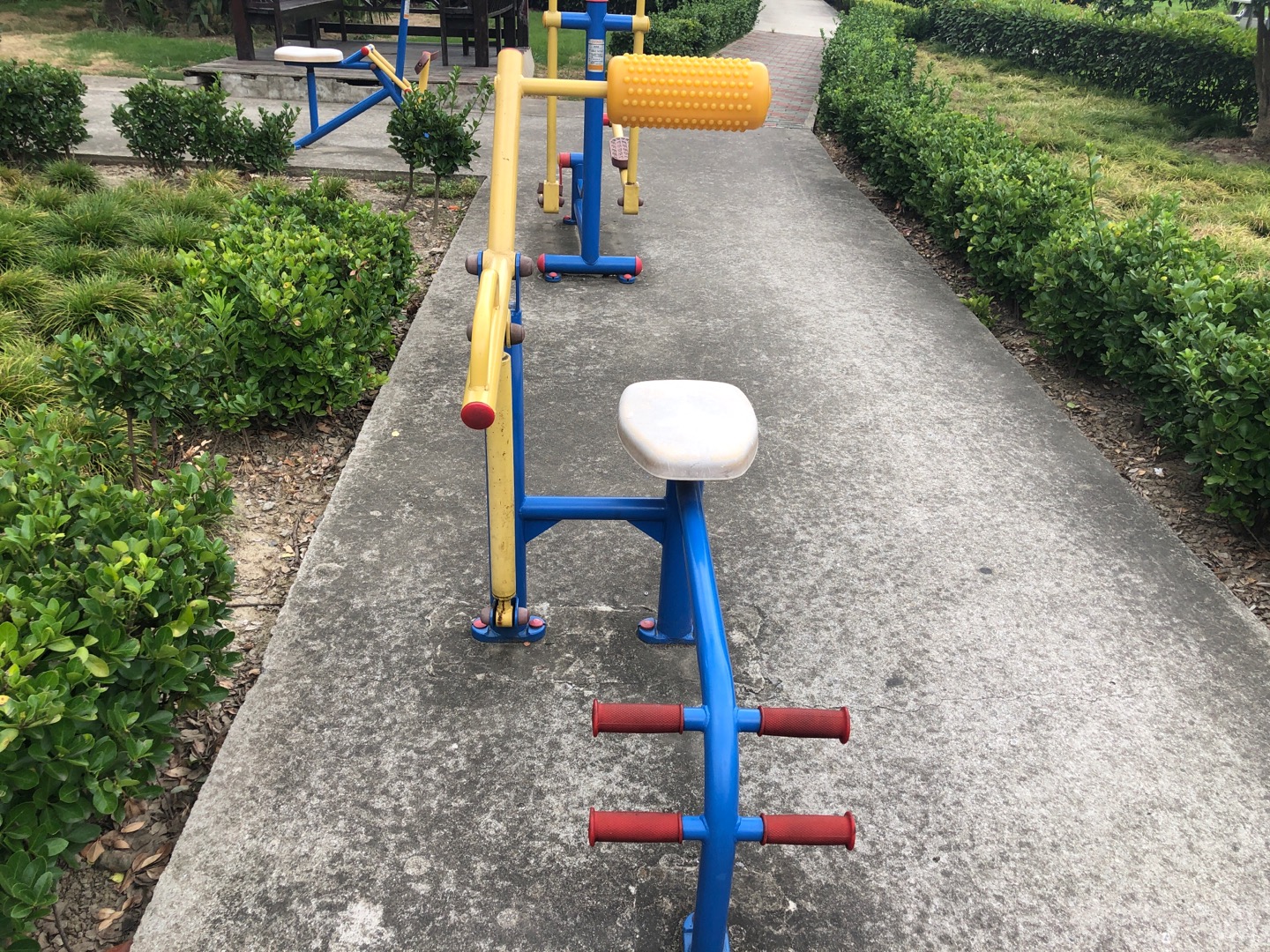 腹背鍛煉器 腹背鍛煉器