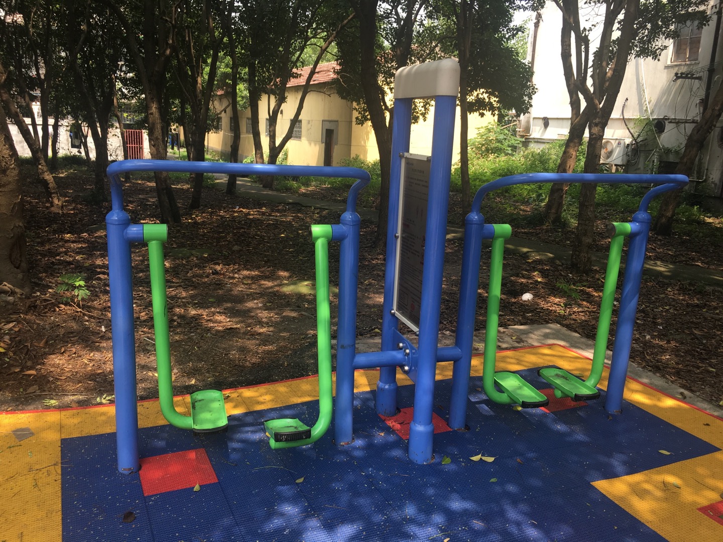 雙立柱太空漫步器 雙立柱太空漫步器