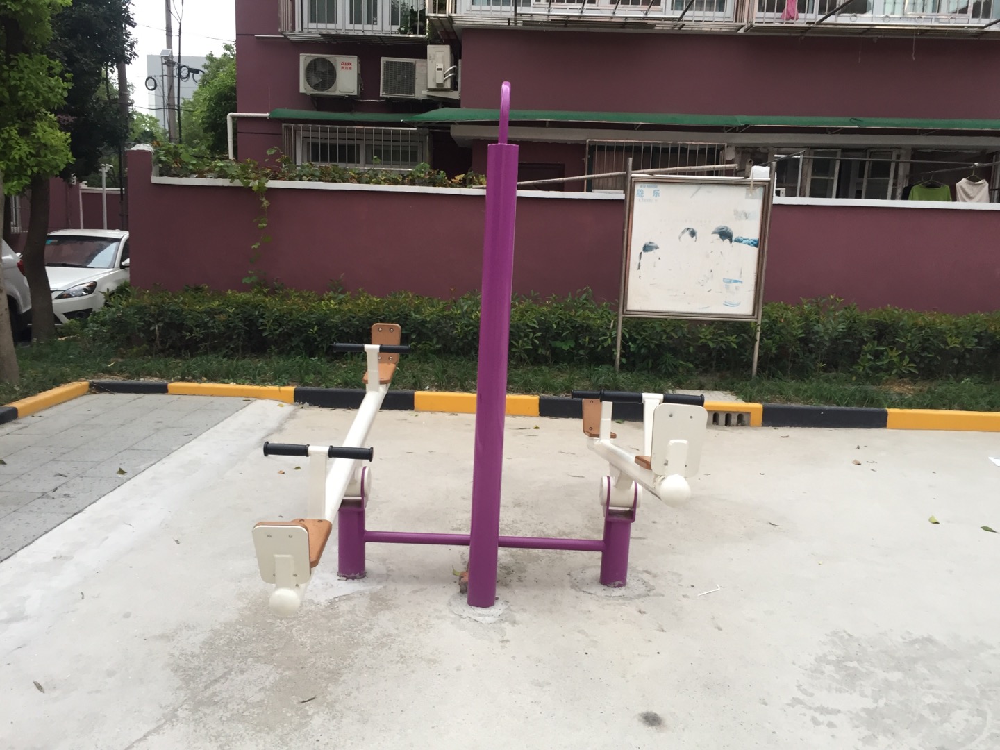 蹺蹺板(四站位) 蹺蹺板(四站位)