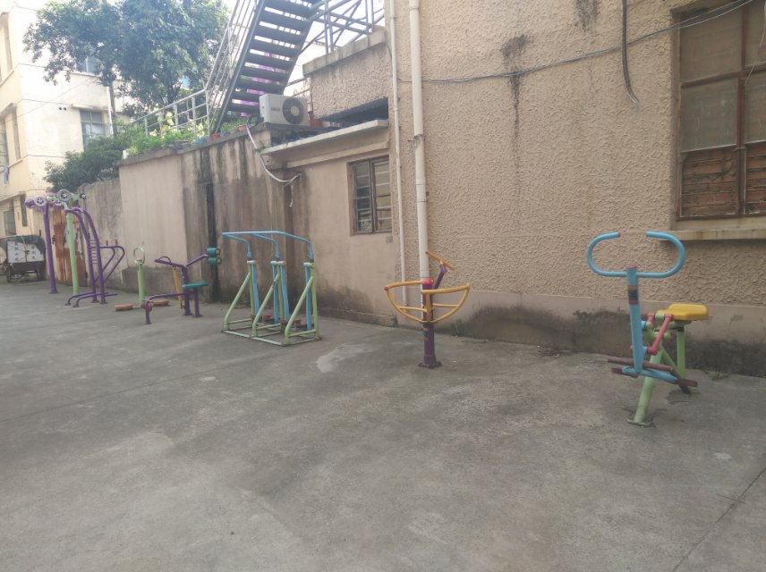 佳木斯路居委健身點(diǎn)B