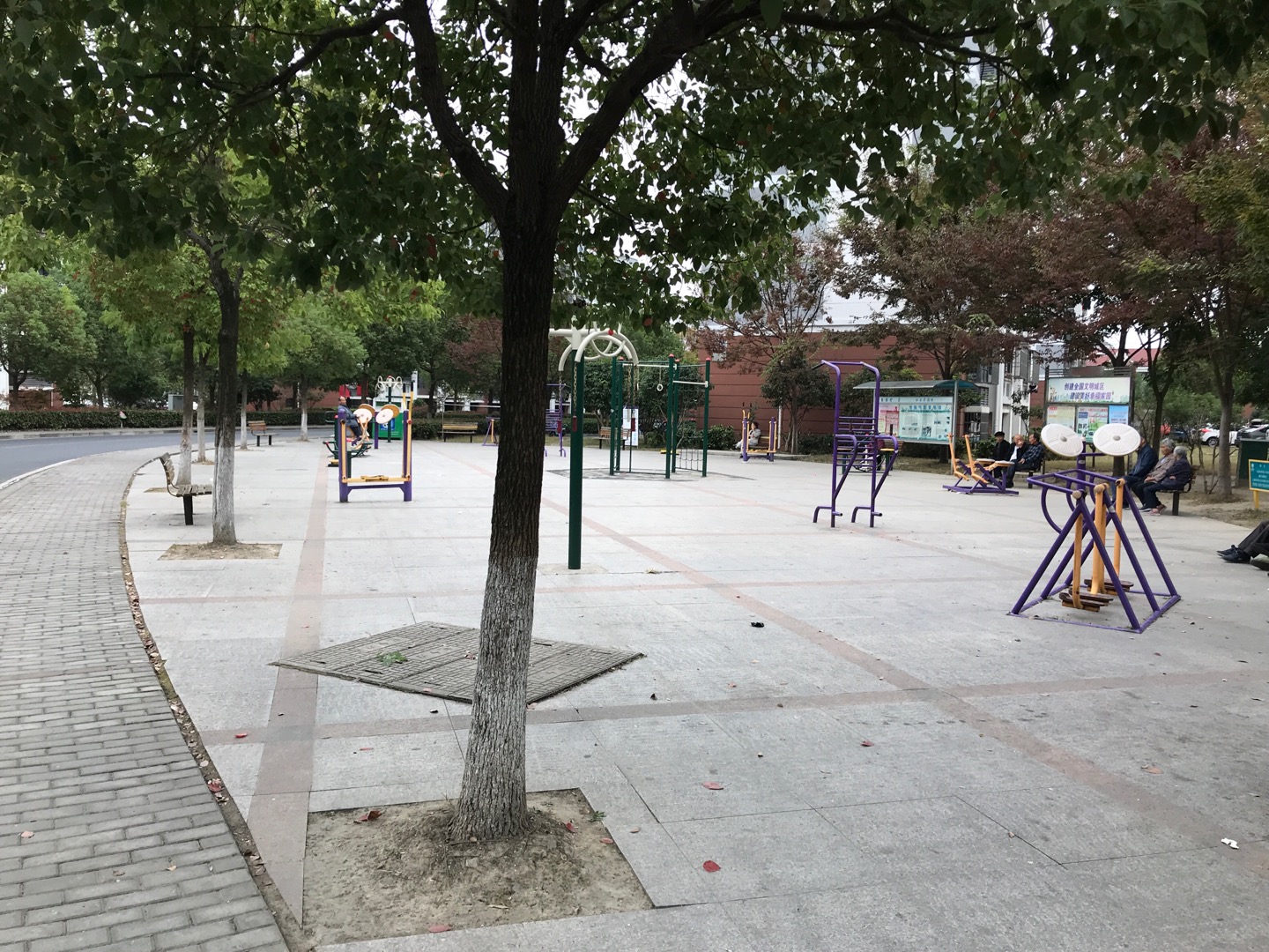 新源人家健身點(diǎn)-1