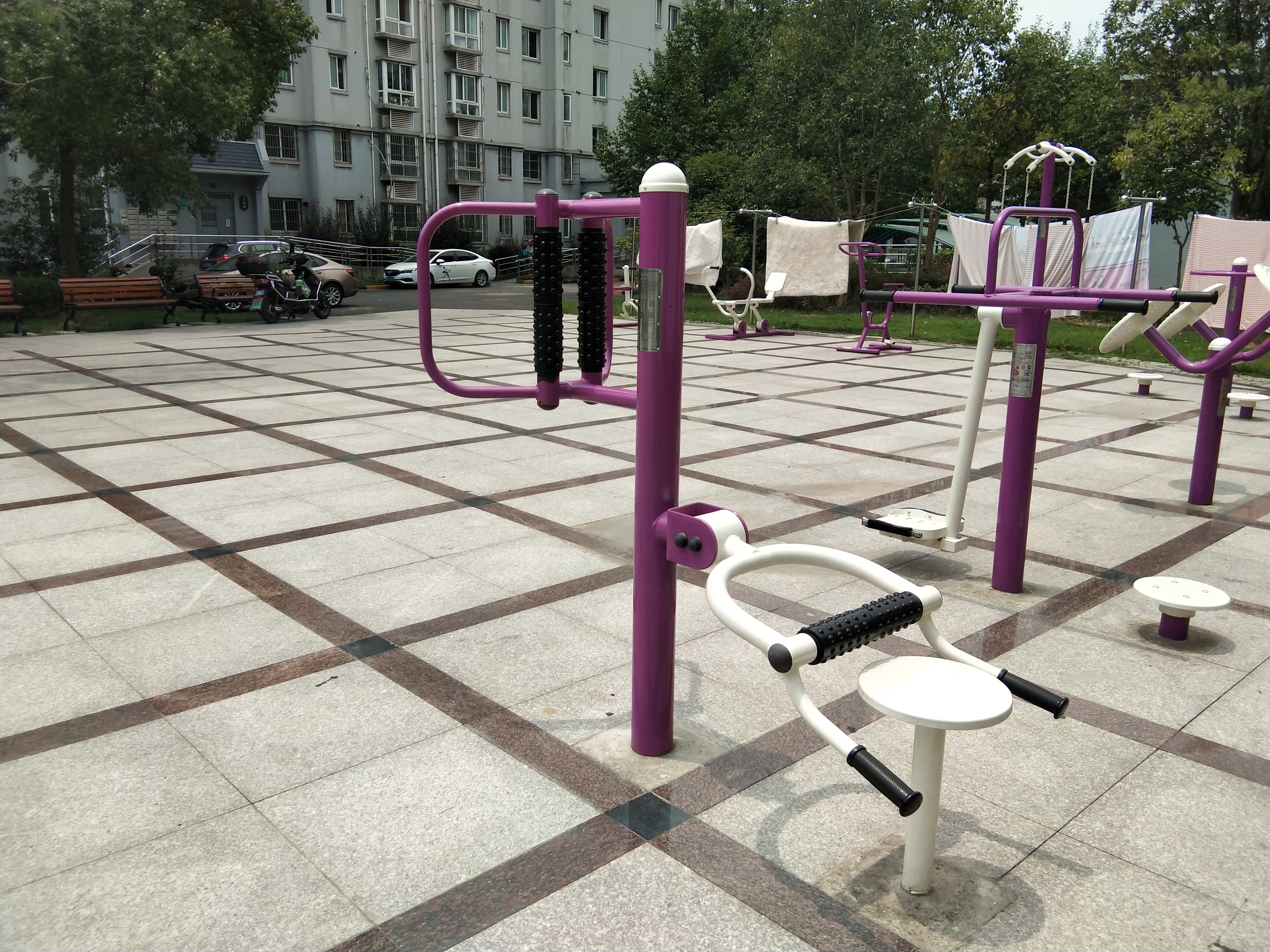 腰背按摩器 腰背按摩器