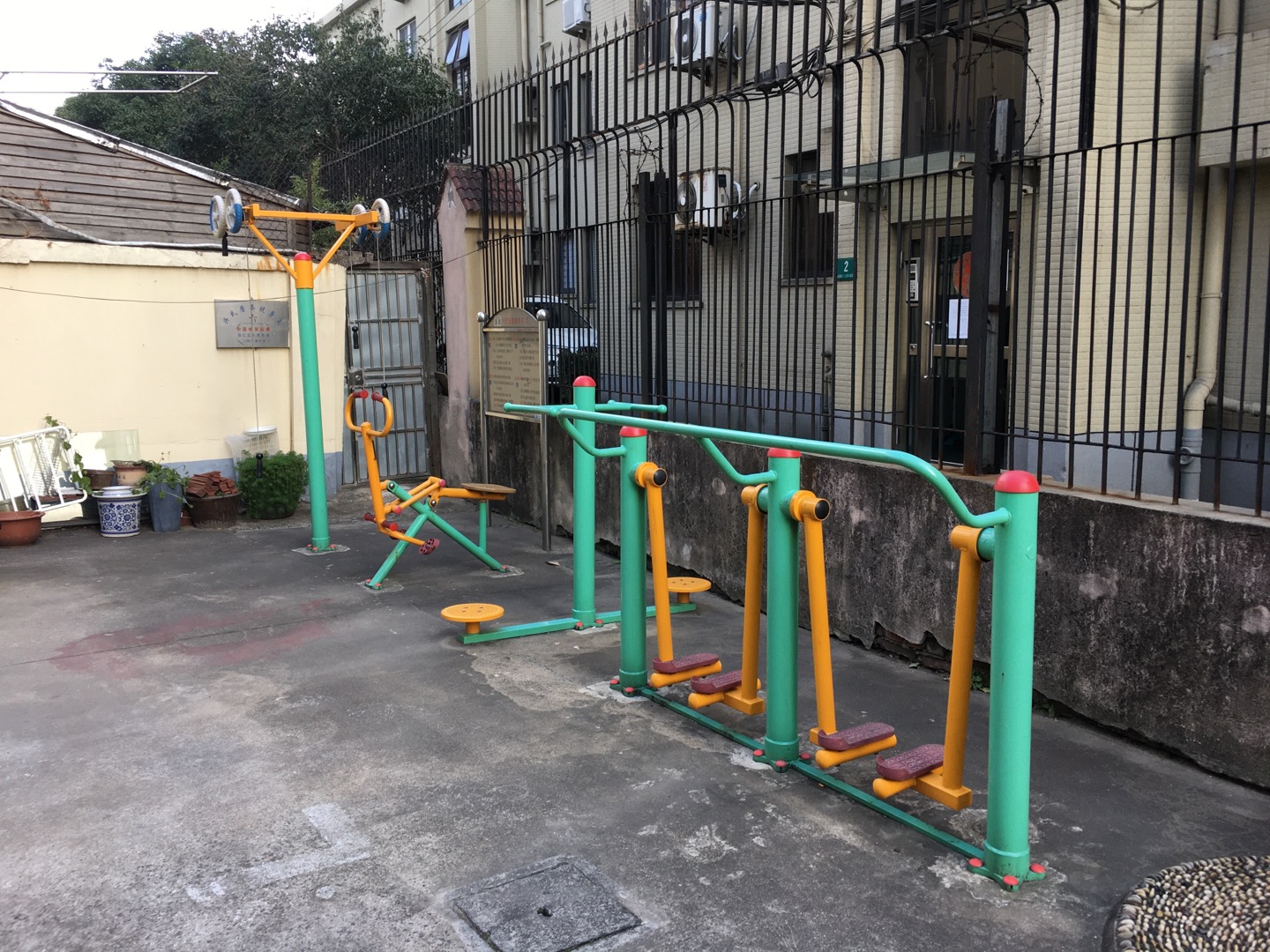 興武居委健身點(diǎn) (2)