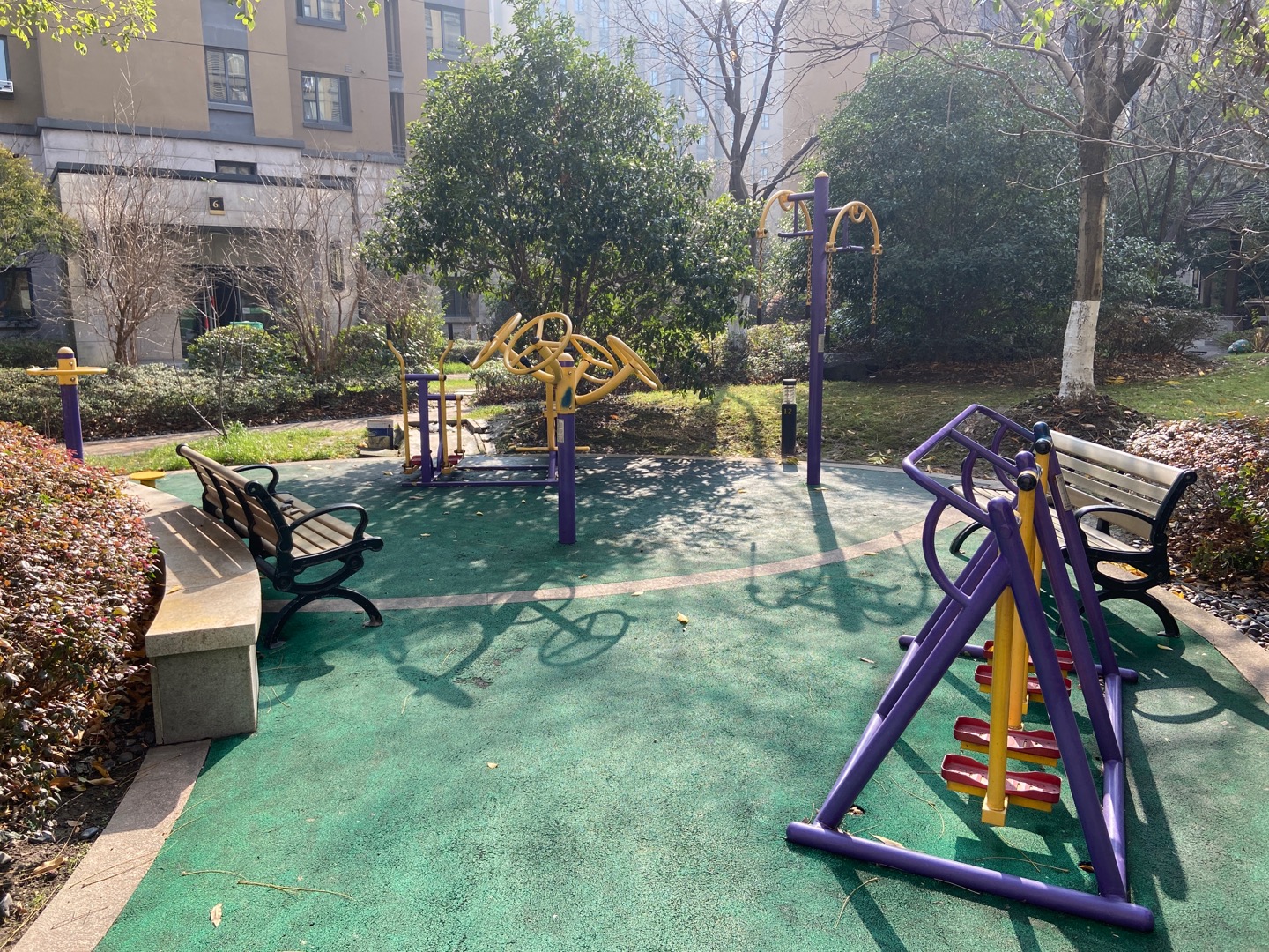 德富路1388弄陽光城新界市民健身點(diǎn)