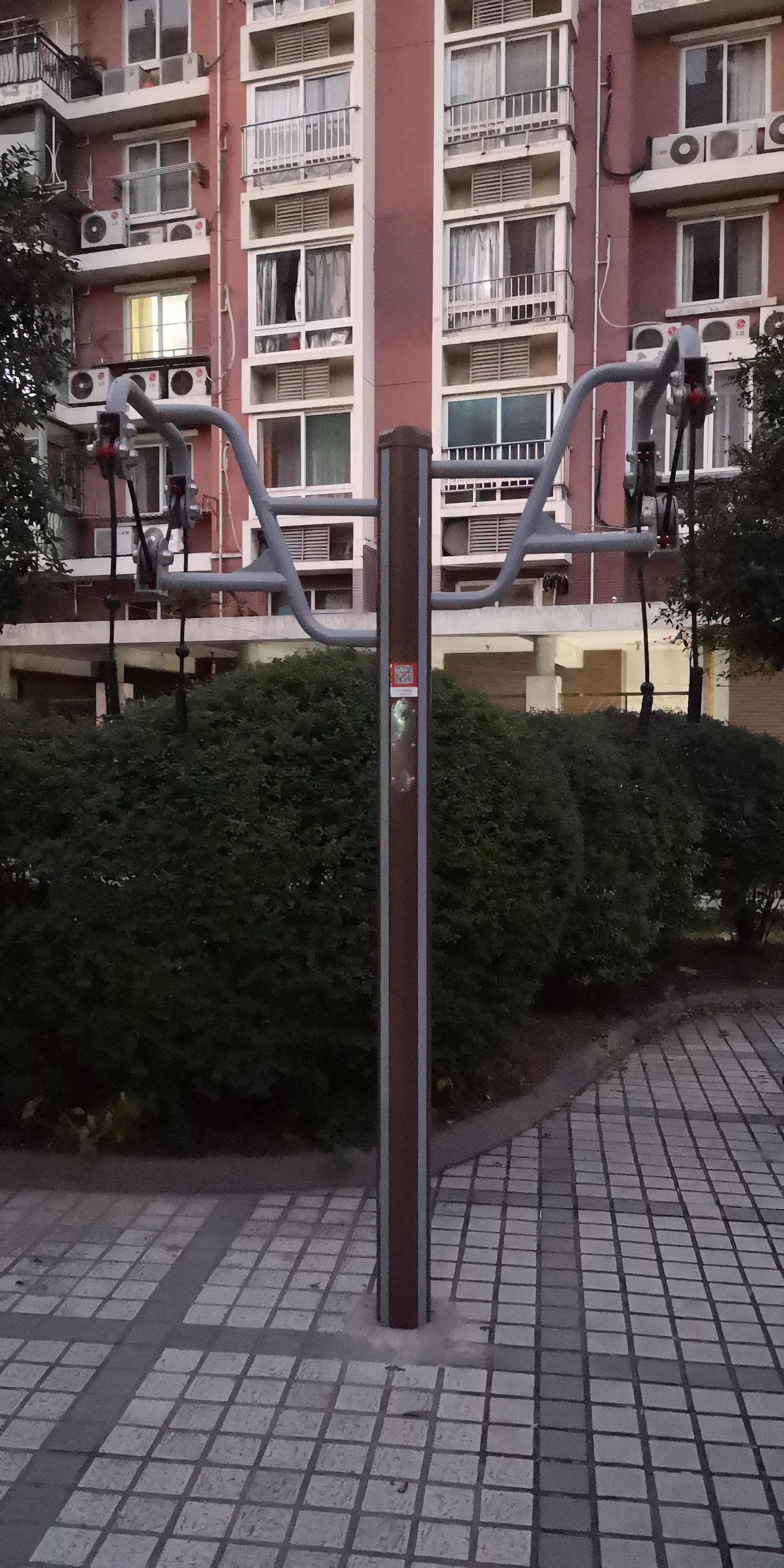 雙位上肢牽引器