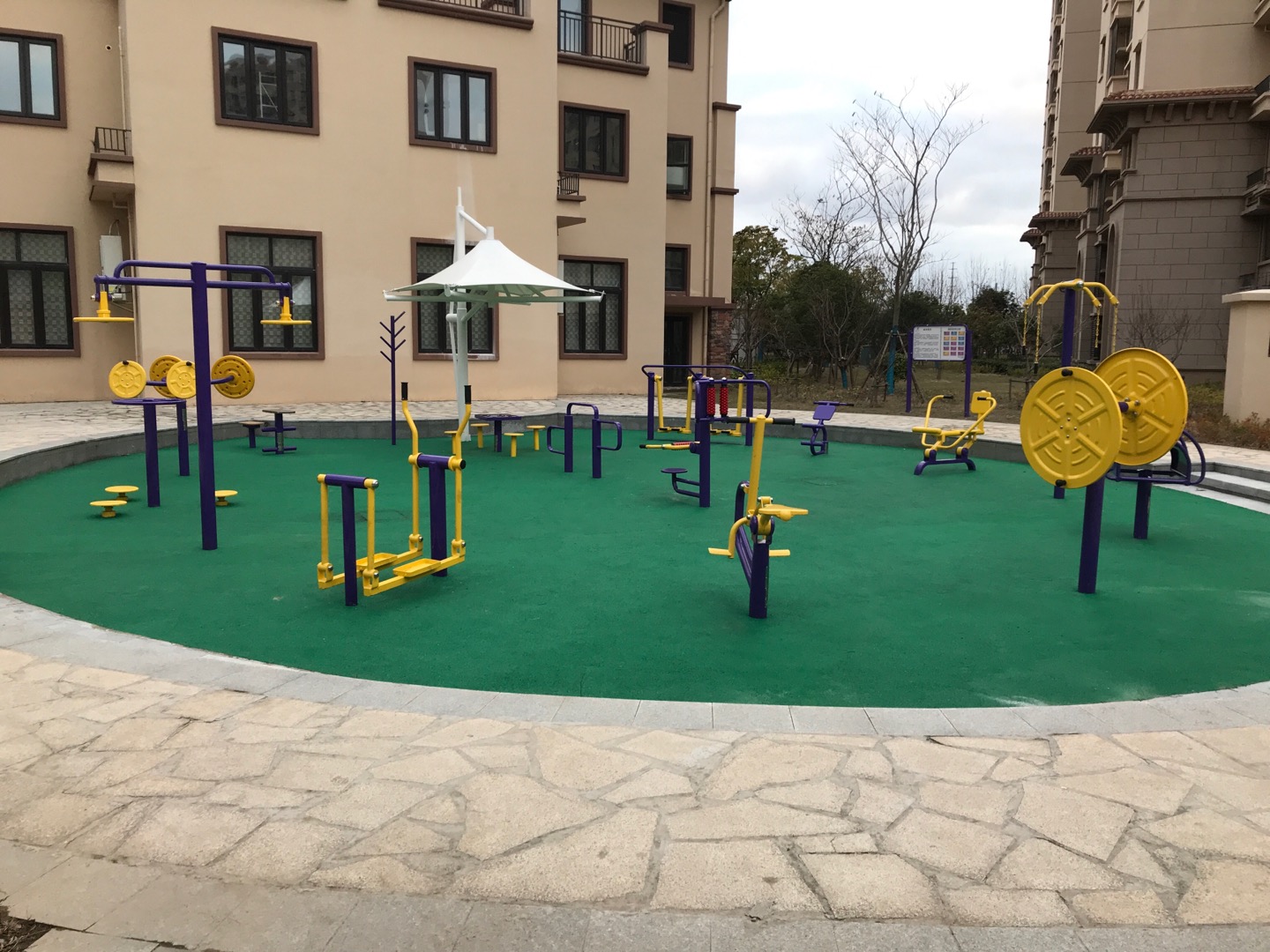 幸筑華庭益智健身點(diǎn)（二）