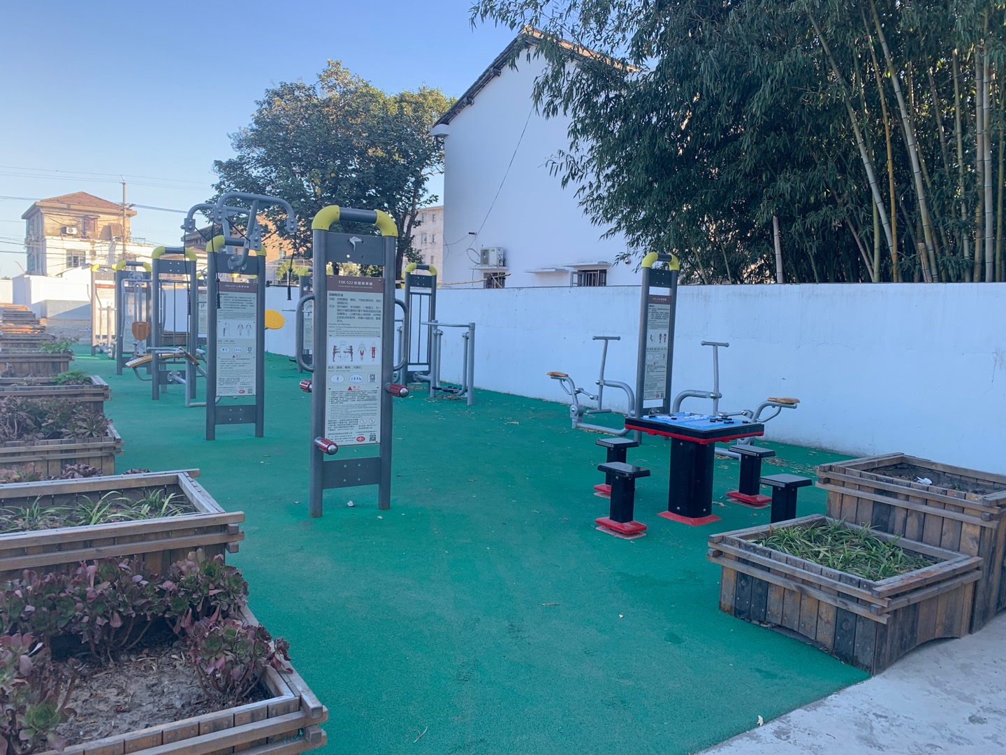 浦東新區(qū)高東鎮(zhèn)革新村健身點3