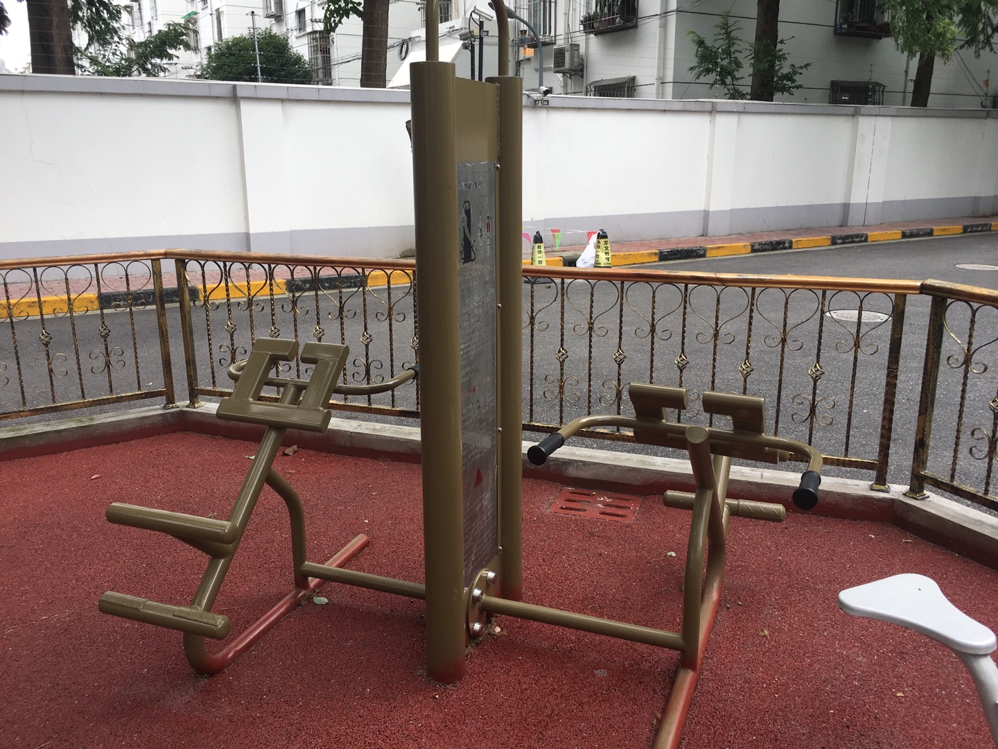 背肌訓(xùn)練器 背肌訓(xùn)練器