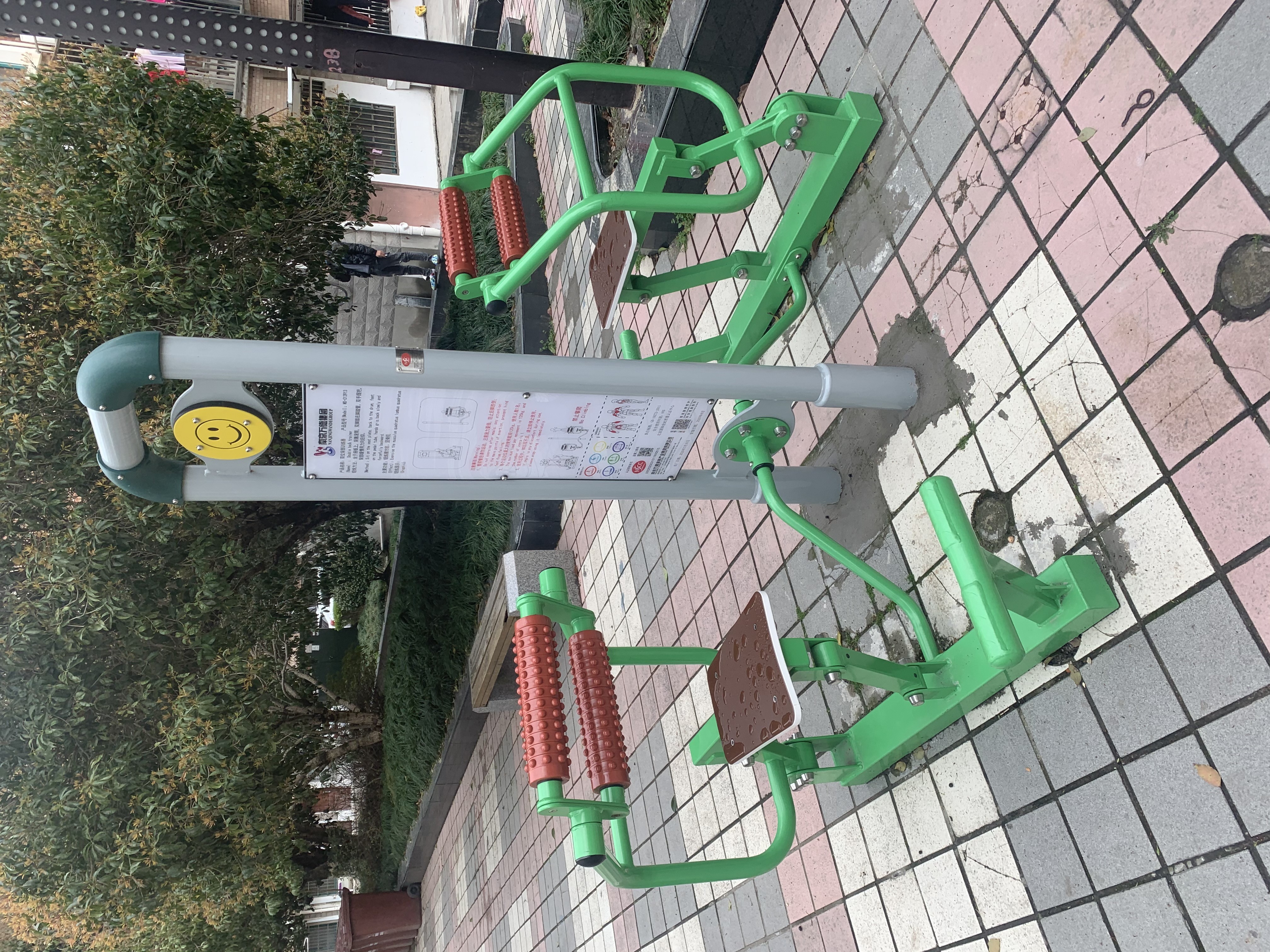 雙位背部訓(xùn)練器 雙位背部訓(xùn)練器