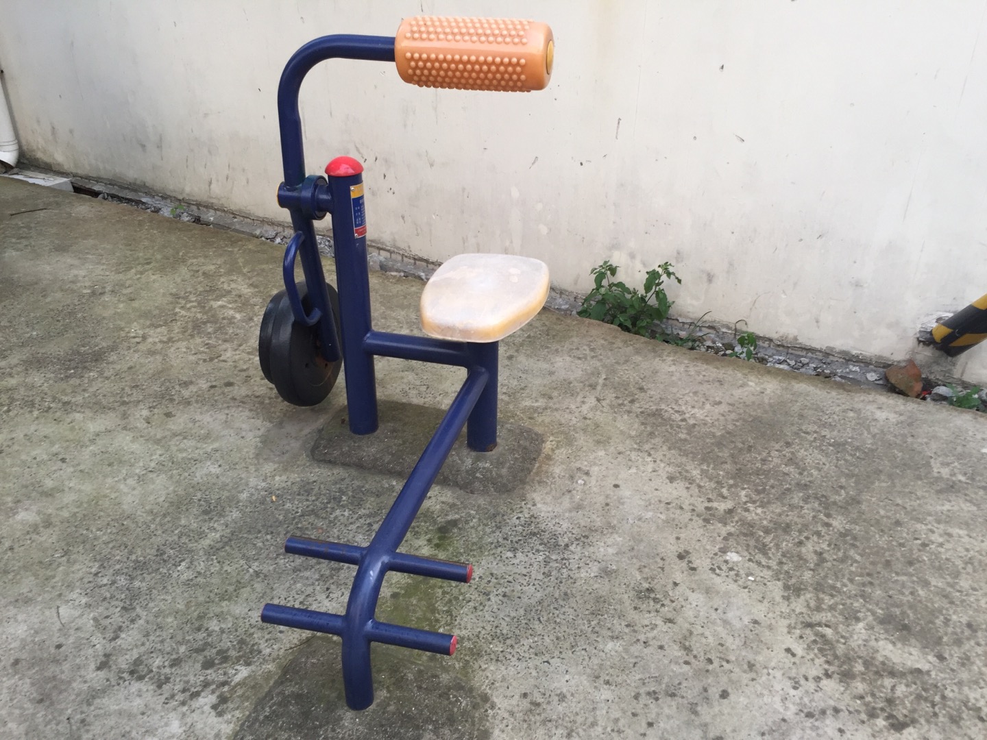 腹背鍛煉器 腹背鍛煉器