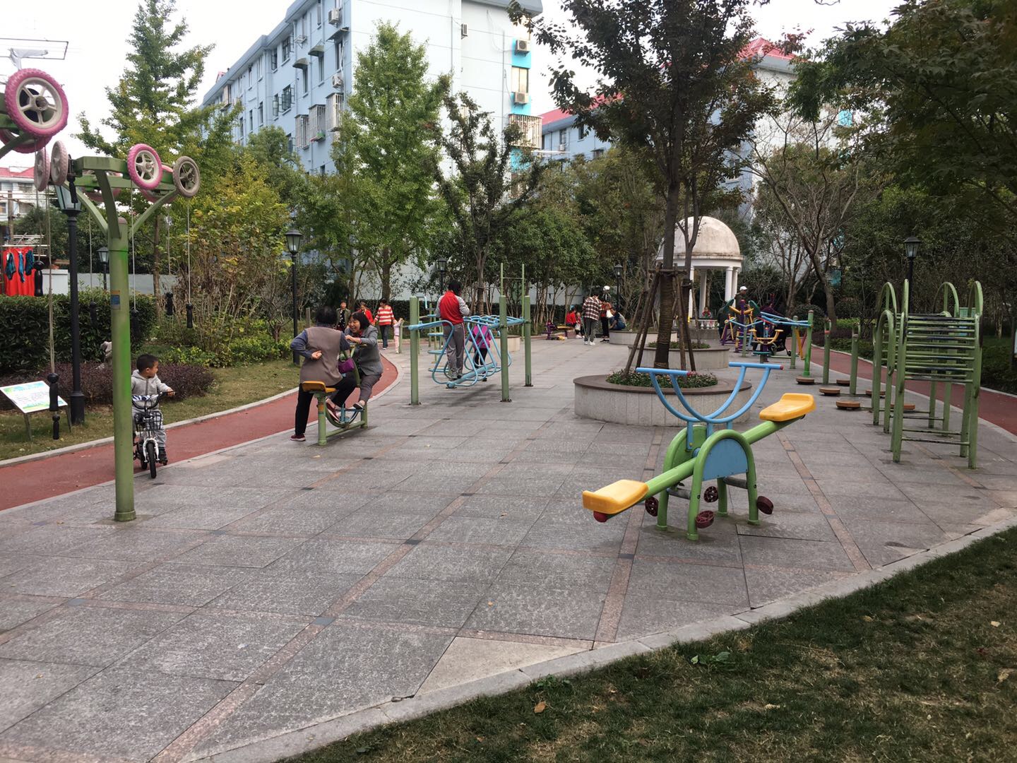 博興苑健身點(diǎn)