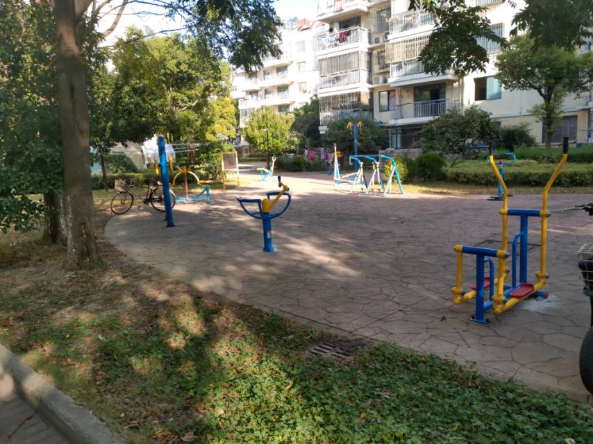 浦東新區(qū)高東鎮(zhèn)高東新村第三居民委員會健身苑點3