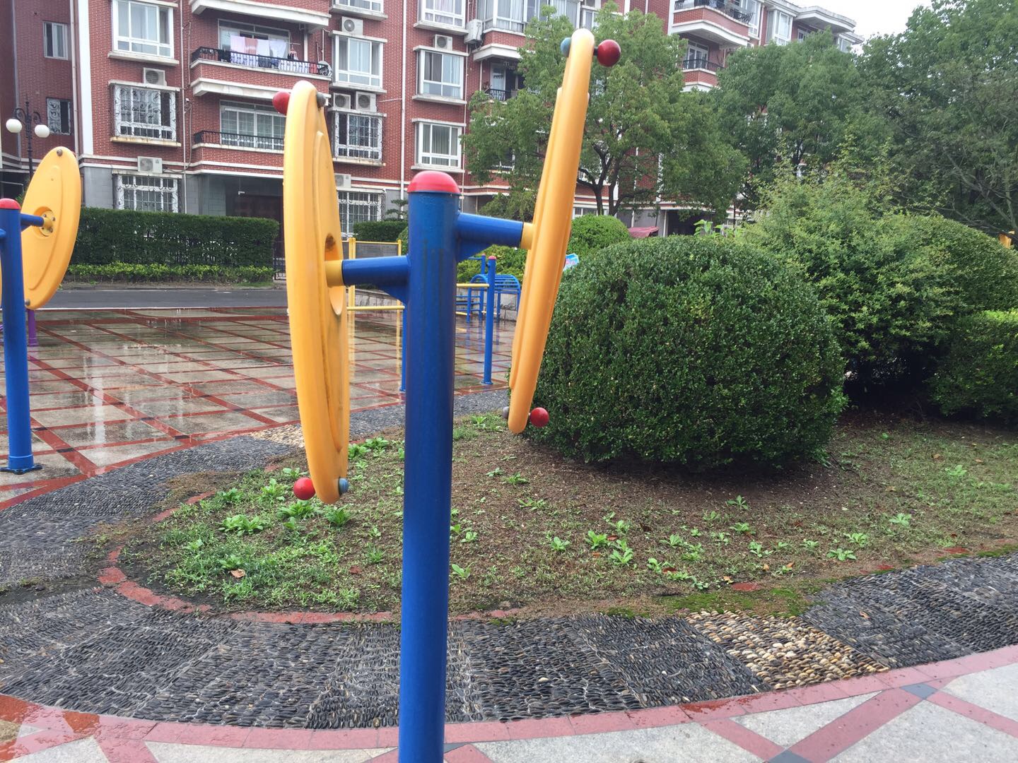 快樂(lè)大轉(zhuǎn)盤(pán) 快樂(lè)大轉(zhuǎn)盤(pán)