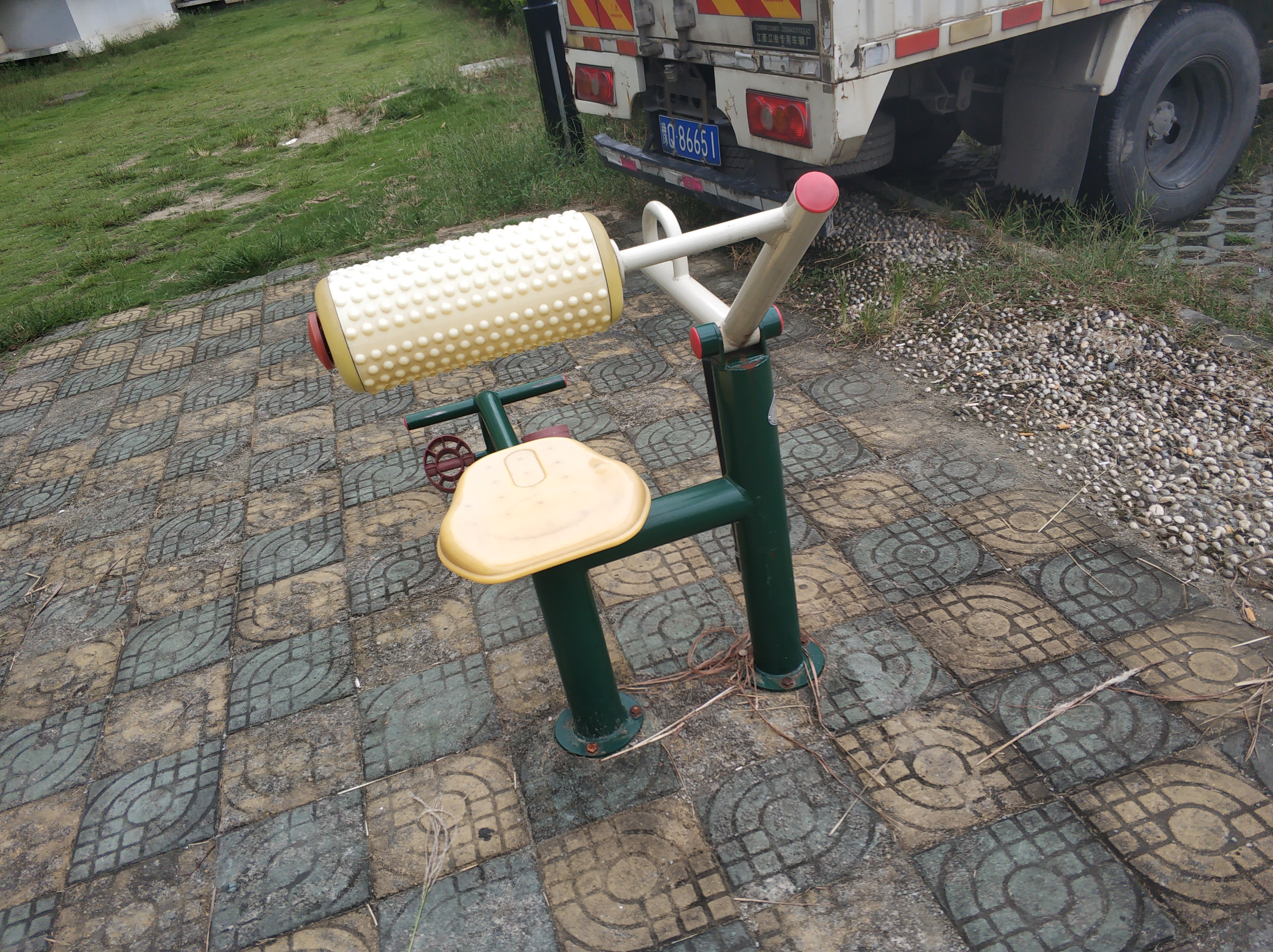 腰背按摩器 腰背按摩器