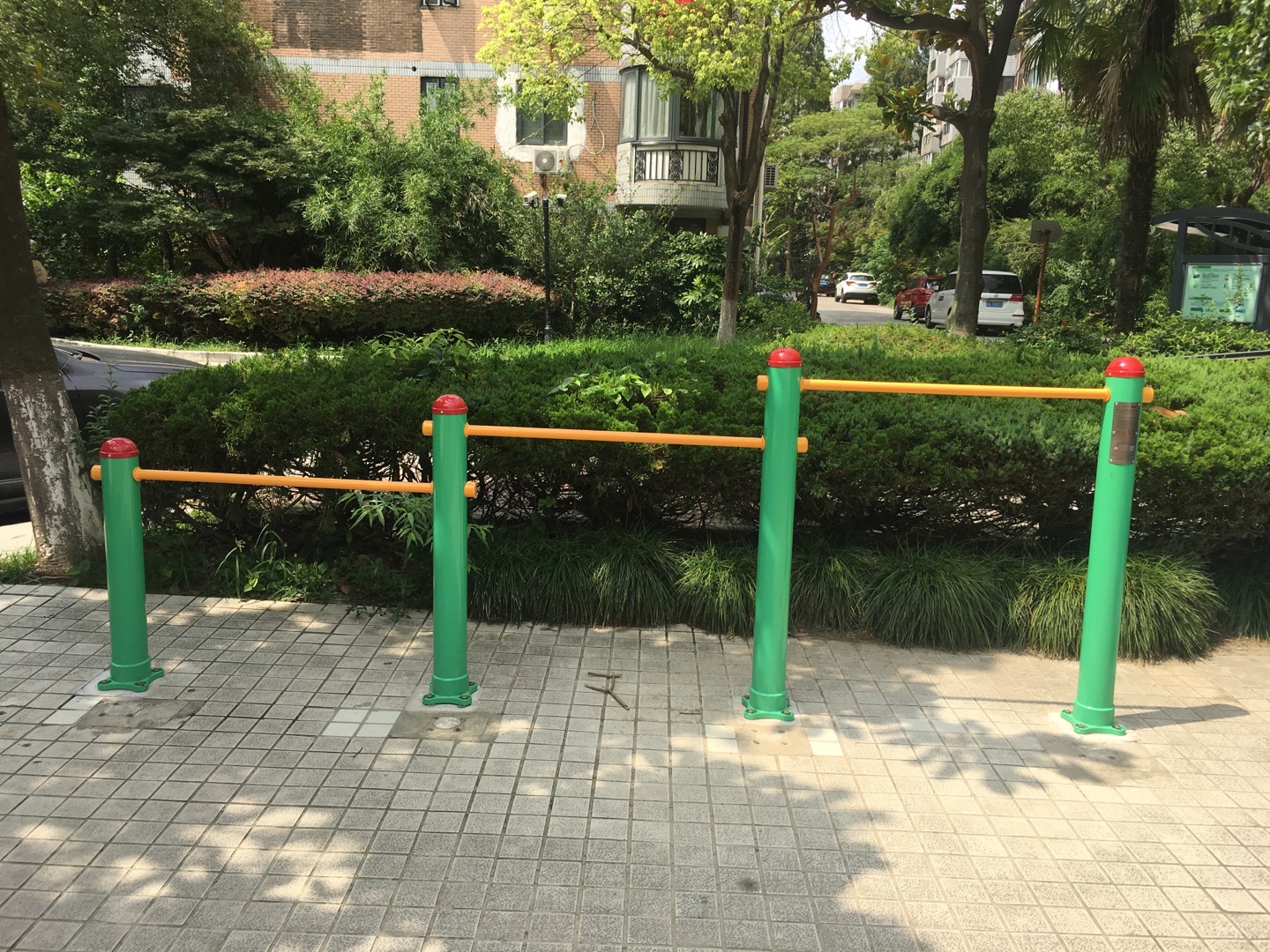 多聯(lián)壓腿架 多聯(lián)壓腿架