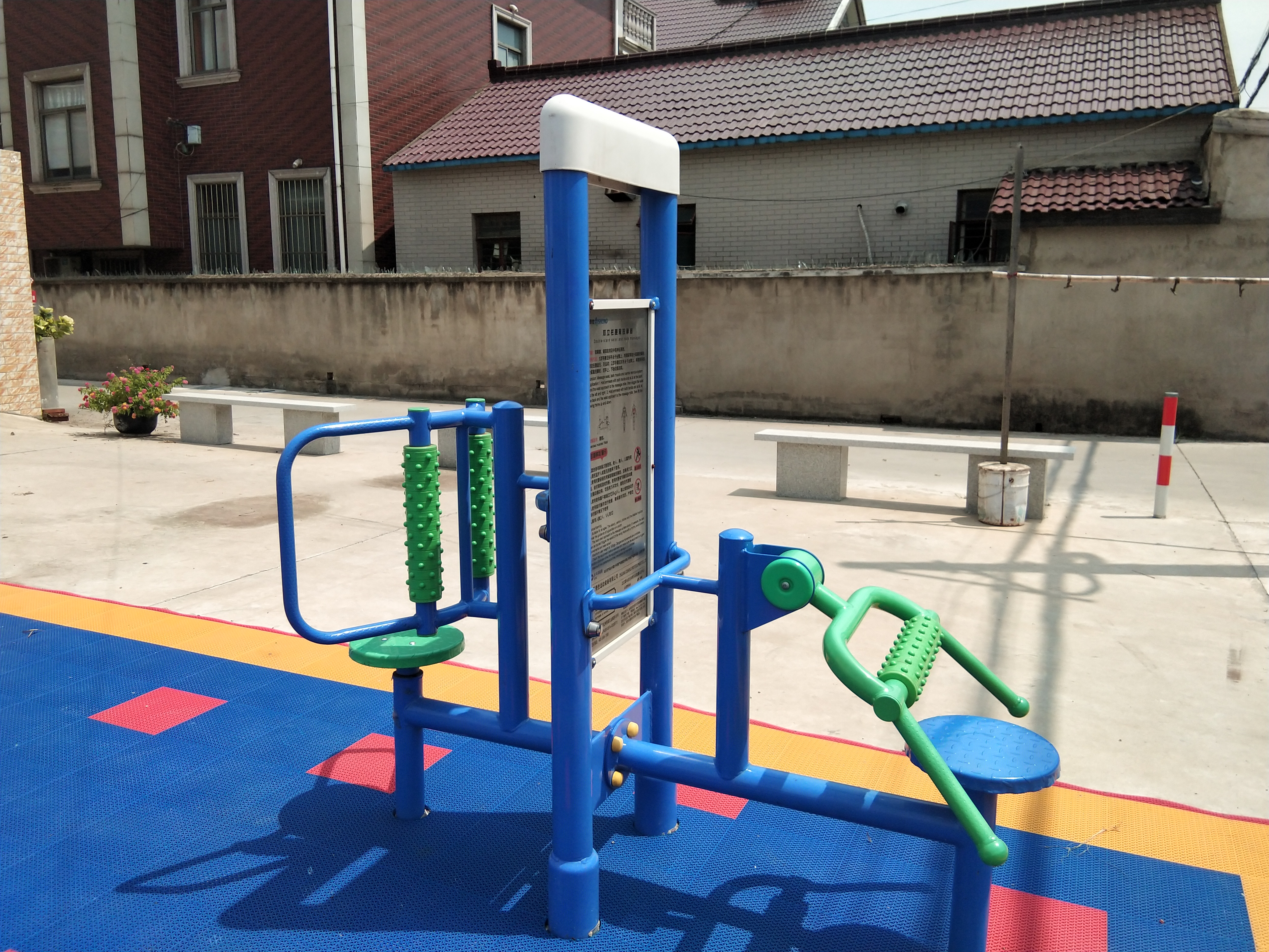 雙立柱腰背按摩器 雙立柱腰背按摩器