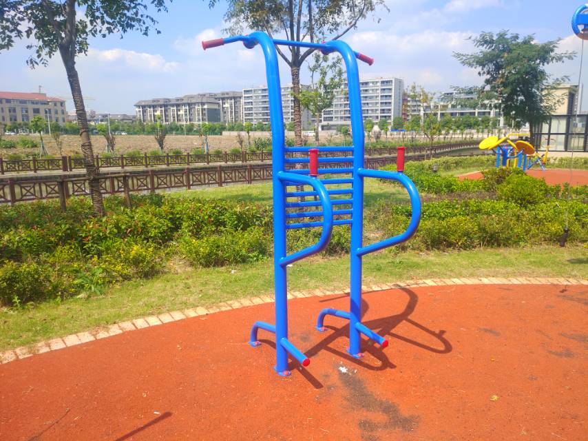 多功能訓(xùn)練器 多功能訓(xùn)練器