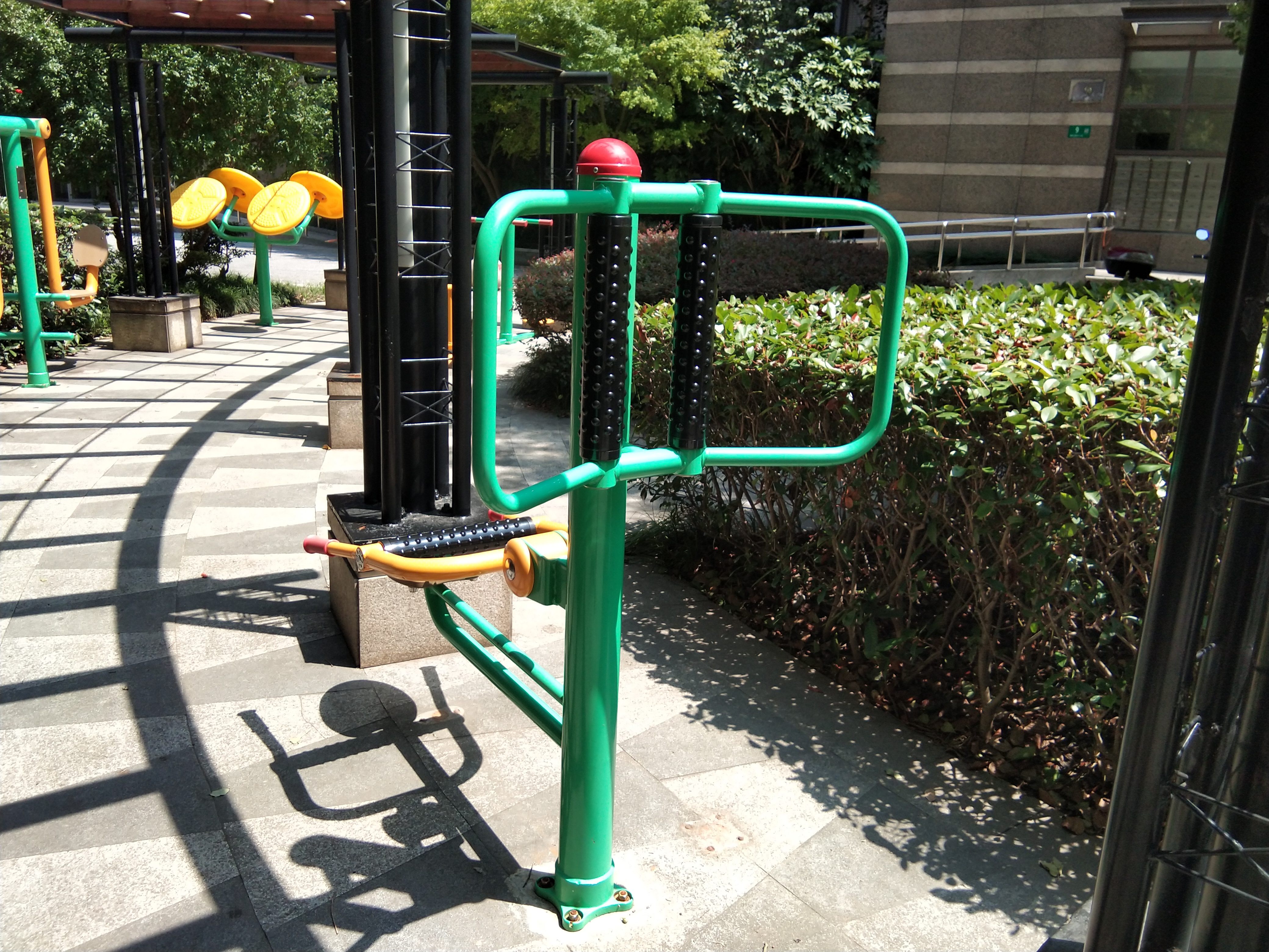 坐式腰背按摩器 坐式腰背按摩器