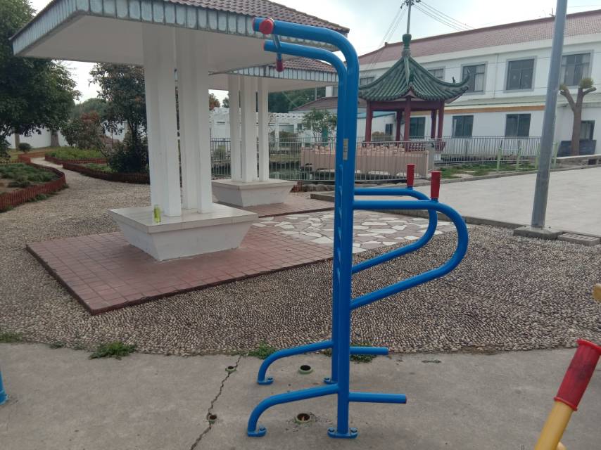 多功能訓(xùn)練器