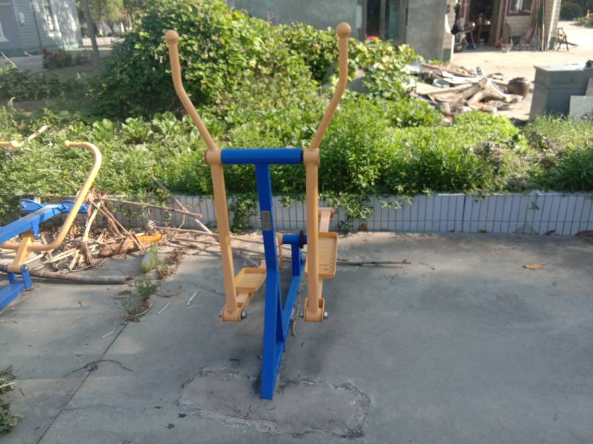 室外橢圓機(jī) 室外橢圓機(jī)