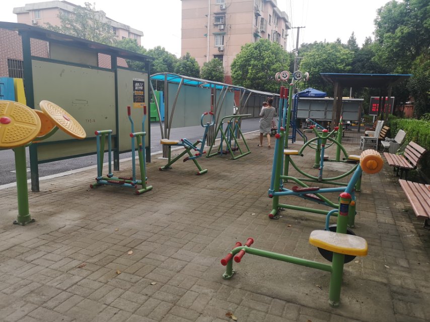 虹莘新村1701弄健身點